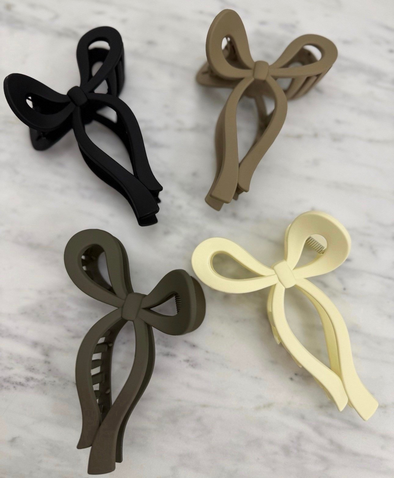 Bow clips are so cute 

Amazon 
Hair 
Beauty 
Clips 


#LTKootd #LTKgrwm #LTKmorningroutine