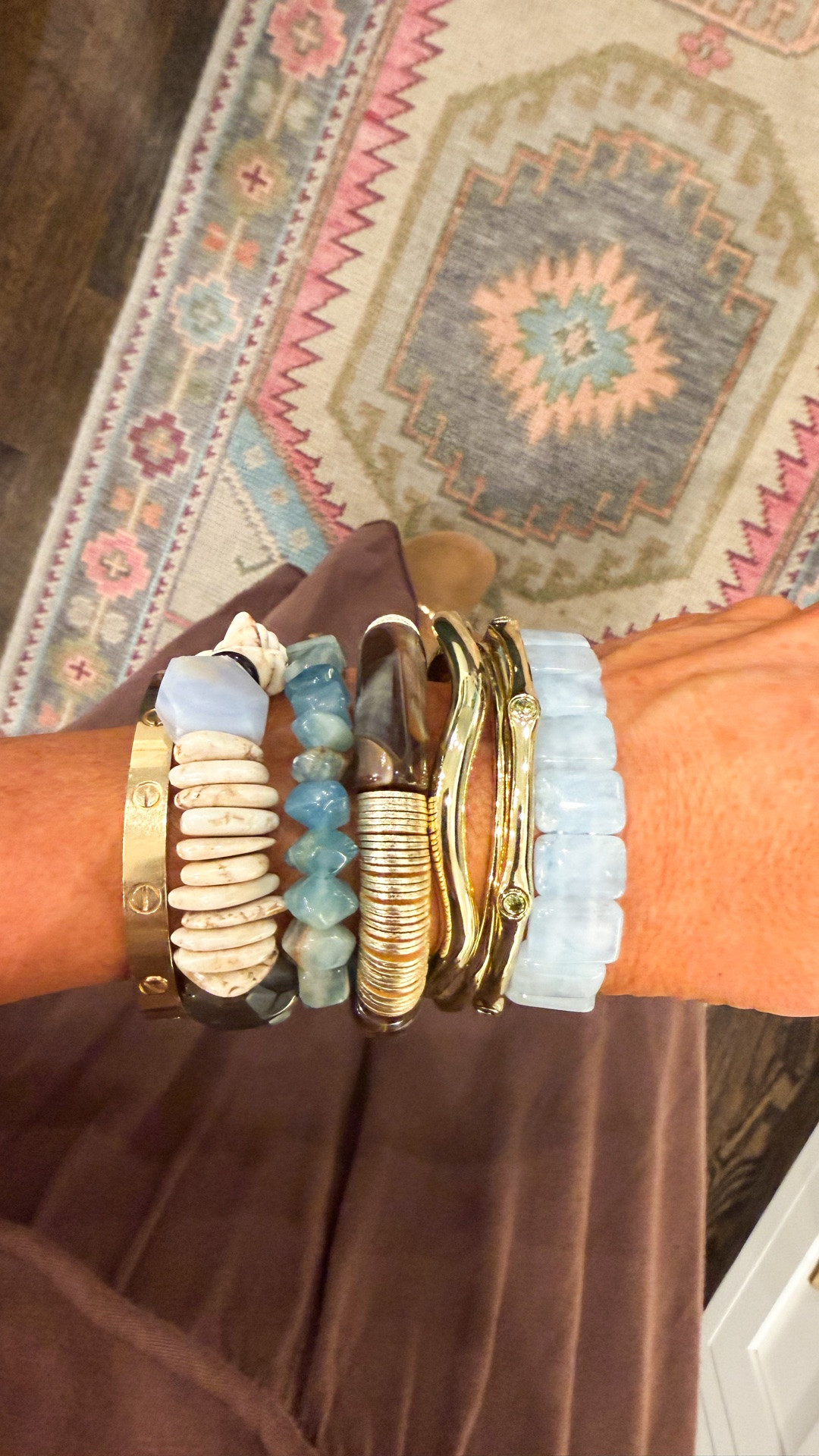 the perfect fall stack from @ALLIE+BESS x @houseofleoblog!! use natasha20 for 20% off •