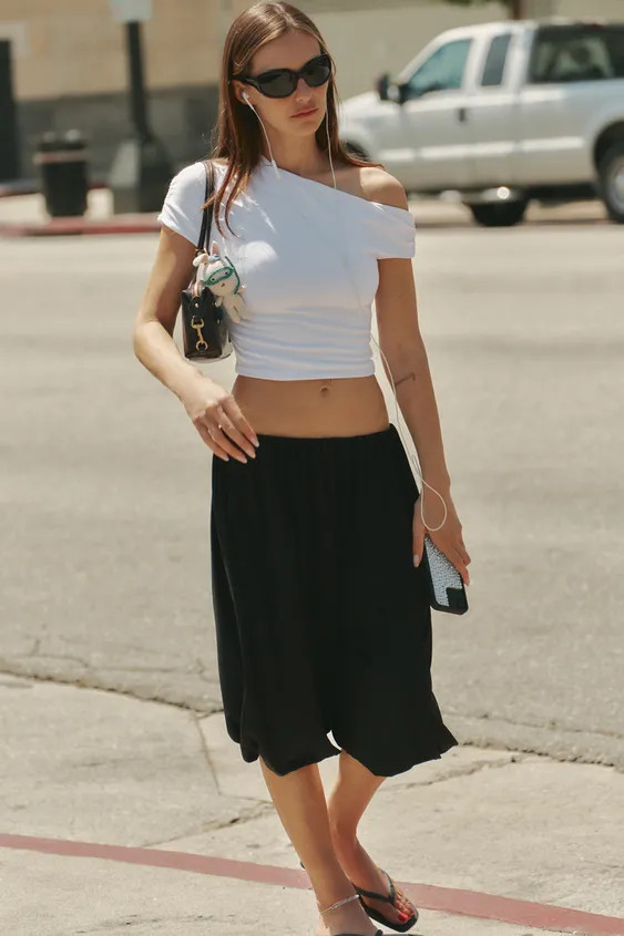 FLOWY BALLOON BAGGY SHORTS | Zara US