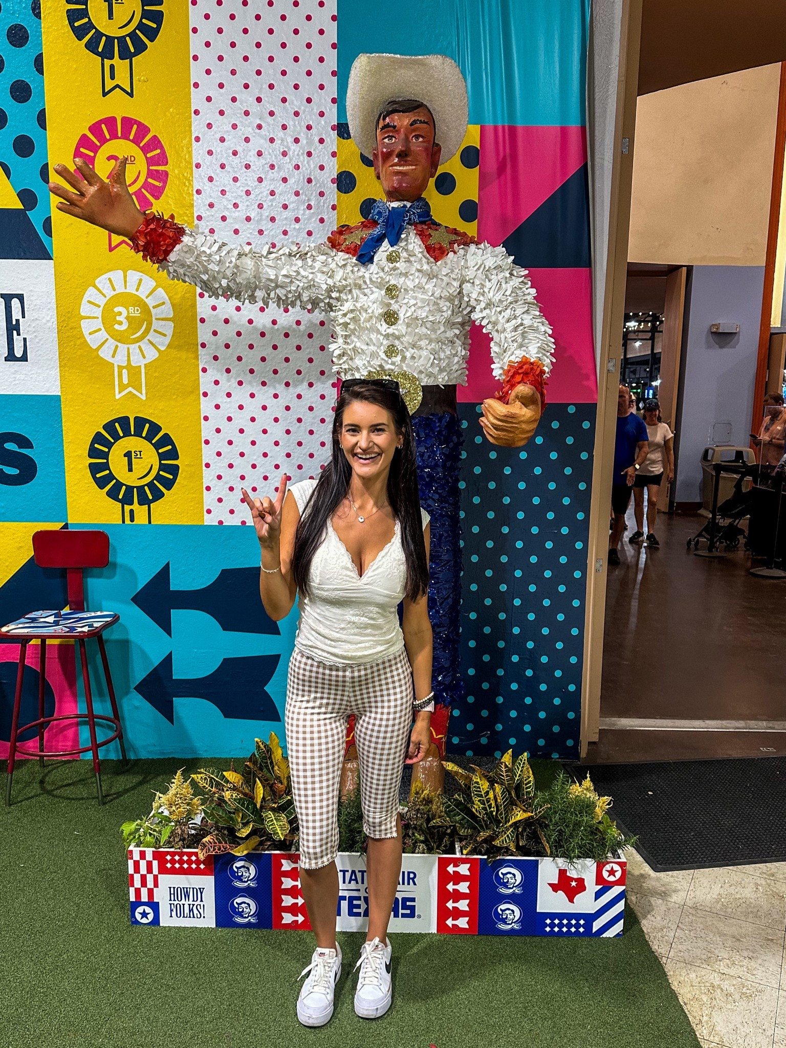 Texas state fair
Gingham pants
Capri pants 
