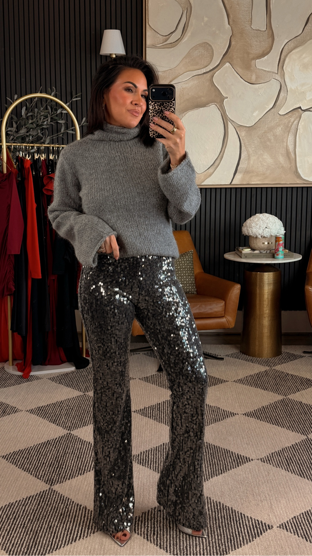 Loving this holiday look! 

In a small in the sweater and pants 
5’2/130 lbs/34 DD/25” waist 