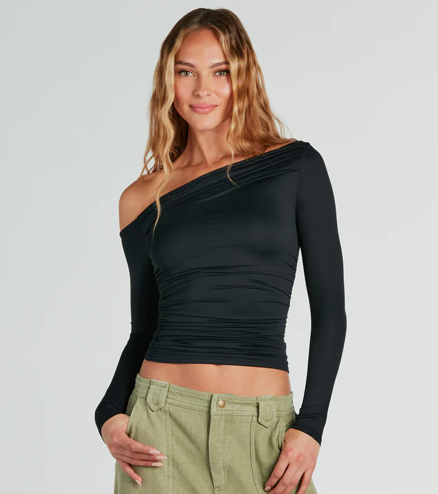 Looking Flawless Smooth Off-The-Shoulder Top | Windsor Stores