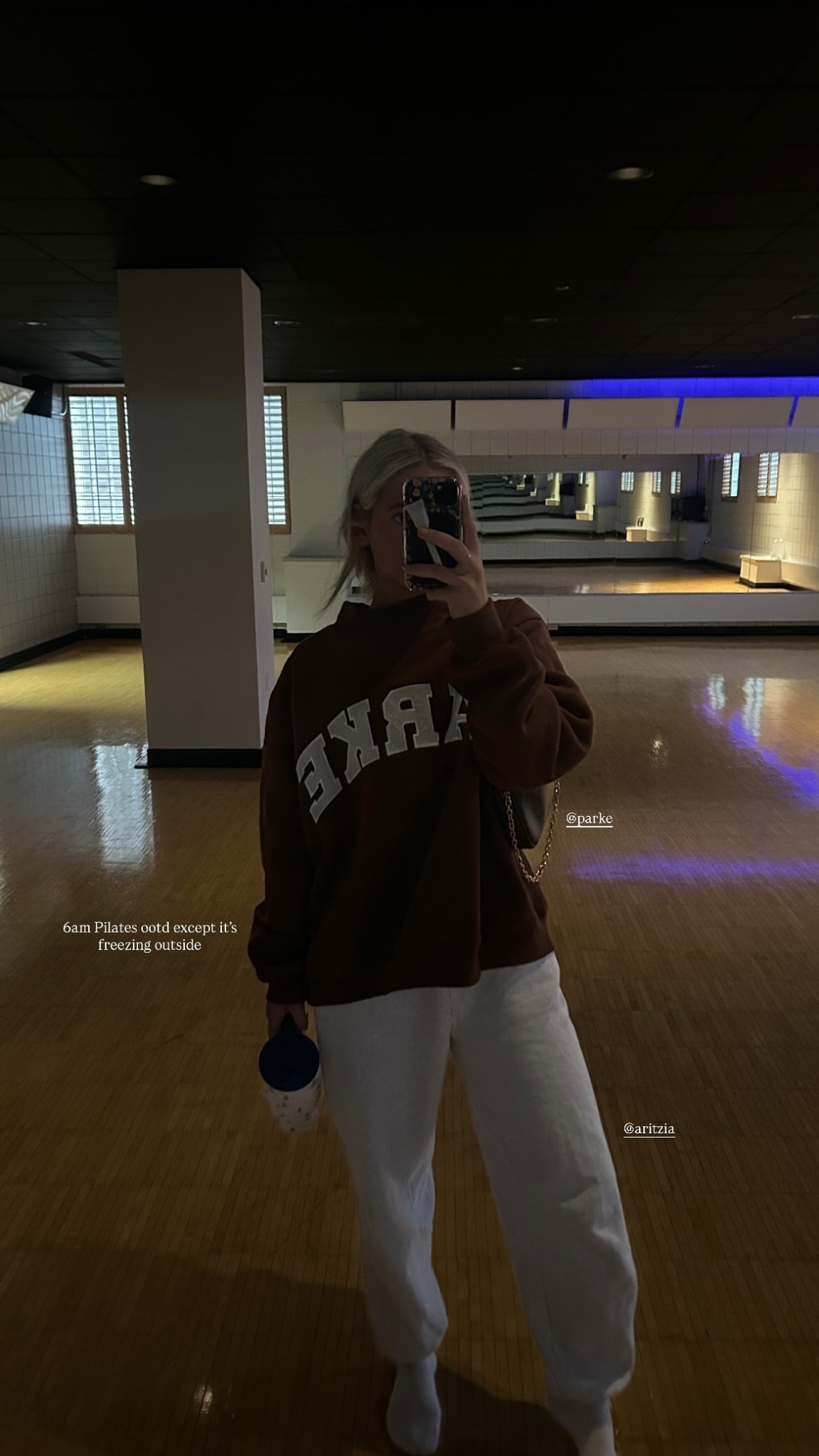 6am Pilates ootd except it’s freezing outside @parke  @aritzia