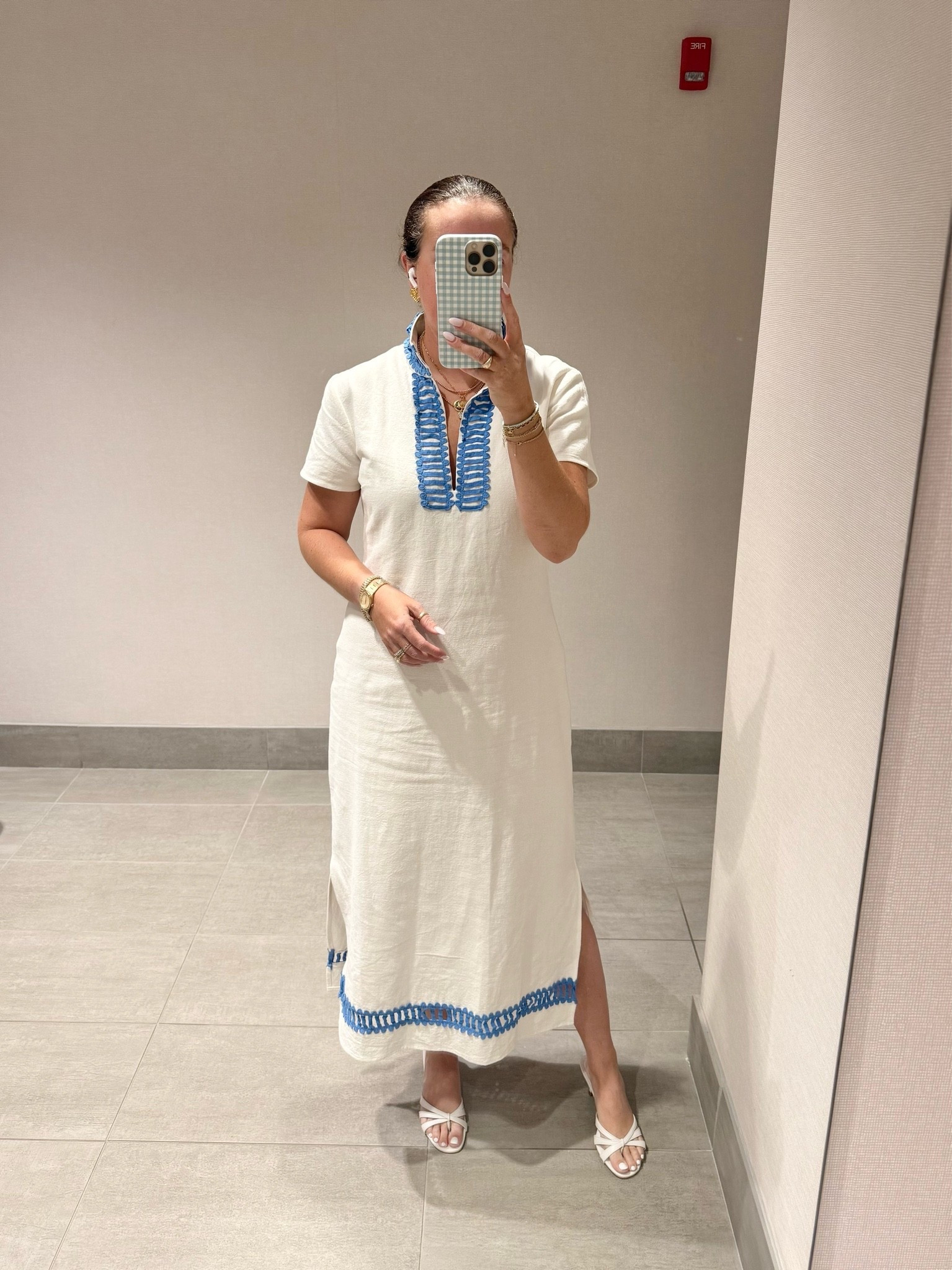 This exact dress is sold out, unfortunately but linking very similar ones here!!

#LTKootd #LTKWorkwear