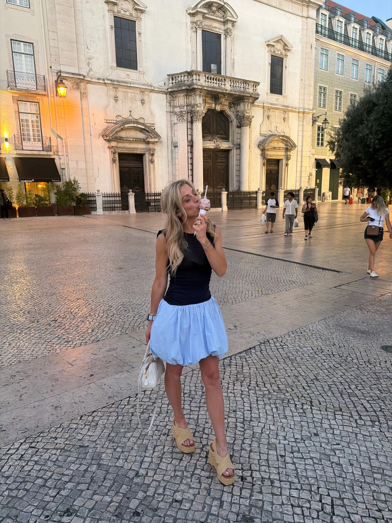 A night in Portugal outfit

#LTKootd #LTKgrwm #LTKTravel