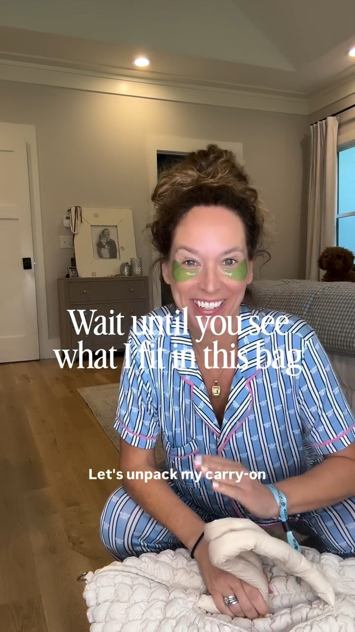 I’m never going to be the girl with the perfectly organized suitcase and matching packing cubes. 😂

But give me a bag I can stuff an unreasonable amount of things into AND still fit under the seat in front of me? Now we’re talking.

I honestly couldn’t believe how much I pulled out of this thing. And yes, I will absolutely continue packing this way. 😂

Comment BAG and I’ll send you the link!

Carry on bag, overnight bag, bag that carries everything, what to pack, LTKCon, target bag, travel, travel accessories, luggage, style over 40, travel style over 40