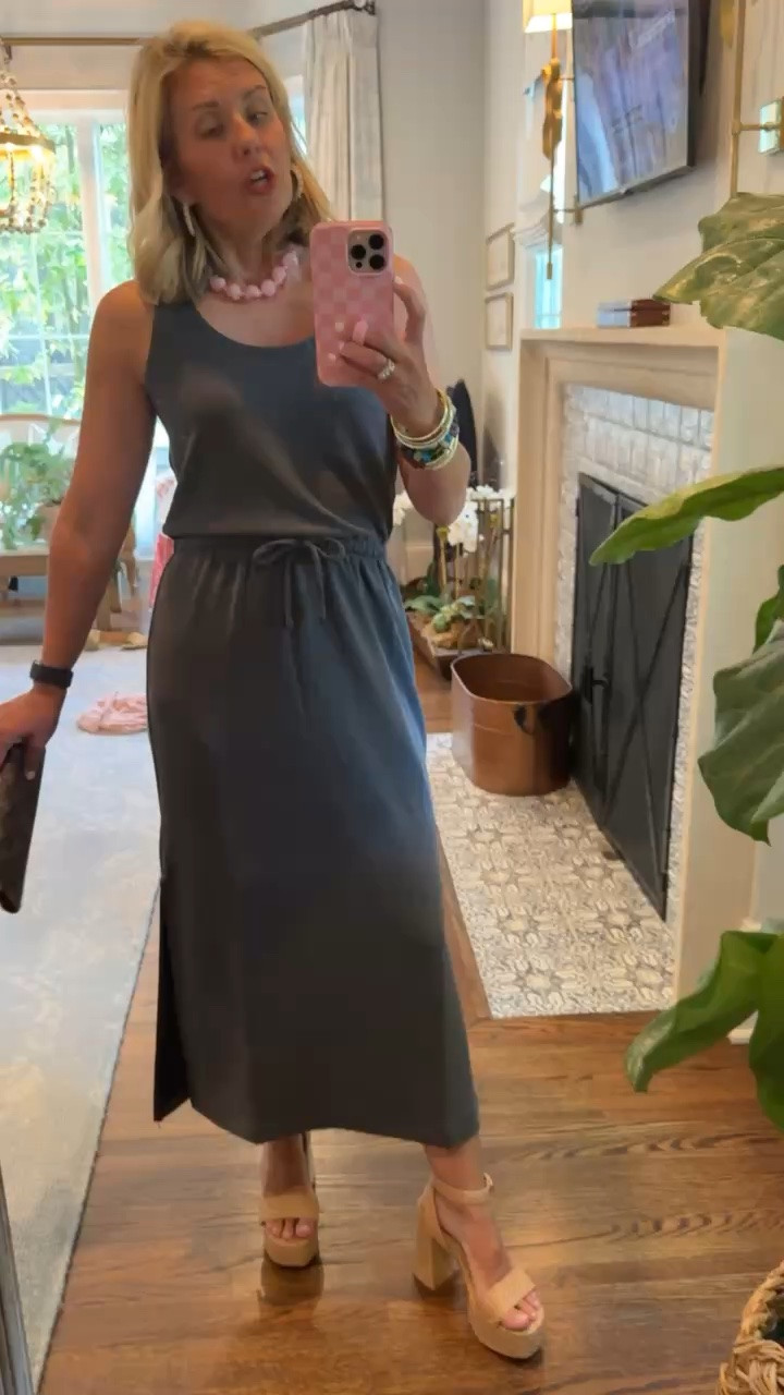 The new Spanx Air Essentials is so good and I’m already dreaming of all the ways I’m going to style this drawstring maxi! I’m in an xs so definitely size down if between sizes. 


Sizing:
Tie-Waist Maxi Dress - small
Boatneck Tank - xs
Drawstring Maxi Dress - xs
Button Down - xs
Shorts - small
Wide Leg Pant - small petite

*Code mixandmatchmadness at Loopy
*Code Catherine20 at Allie + Bess

#LTKdayinmylife #LTKOver40 #LTKmomlife
