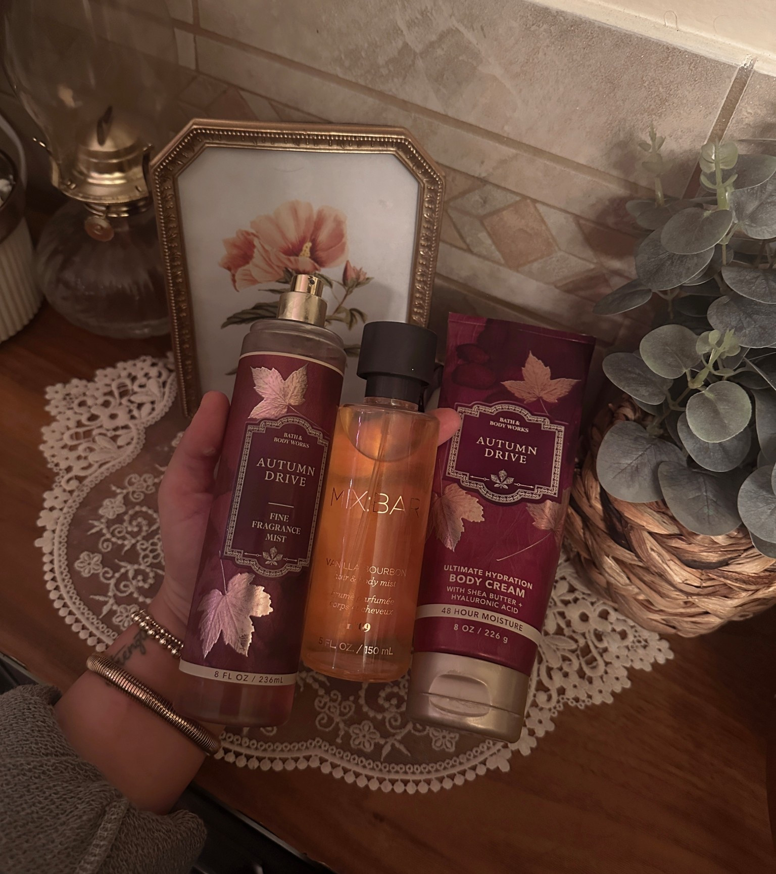 Stop what you’re doing and get this combo! I’ve been playing with scent combos for the perfect autumn scent and this my friends is IT!
If I could describe the combo I would use one word✨enchanting✨
Light enough for the daytime yet so beautiful for autumn nights. I ordered the entire collection of the Autumn Drive and I have all my friends and even my mom on to it. I want to gate keep but I won’t. It’s just too good!

#LTKBeauty #LTKFindsUnder100 #LTKFindsUnder50