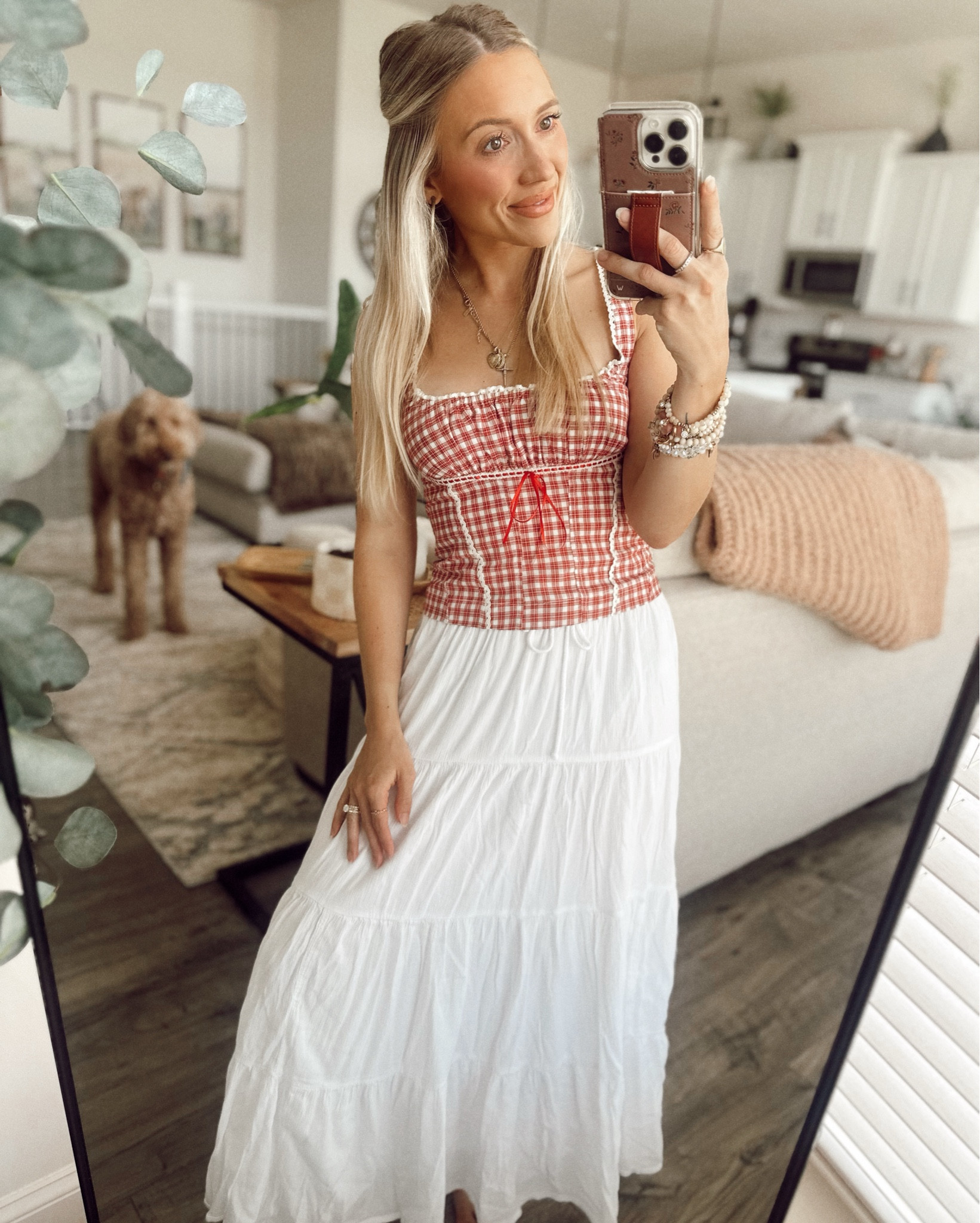 Hairstylist ootd for a Monday 🍓