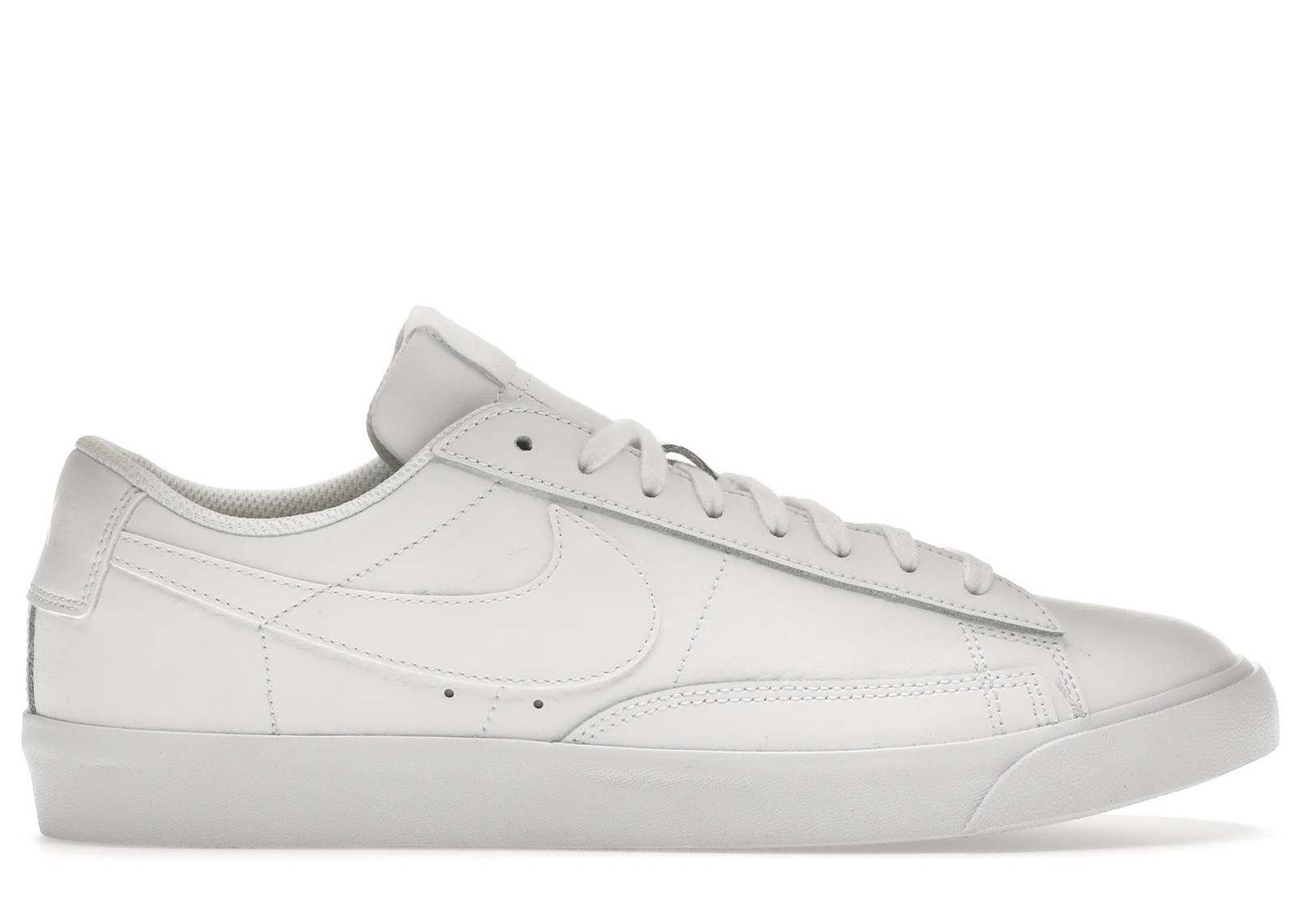 Men's Nike Blazer Low LE Sneakers in White | StockX