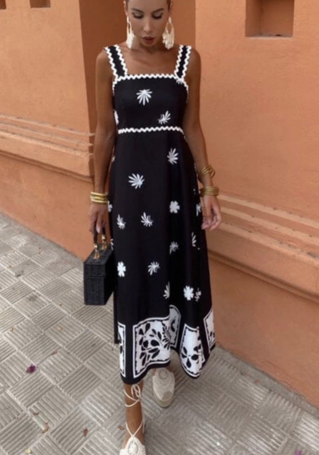 Summer dress 

#LTKFestival #LTKMothersDay #LTKBeauty