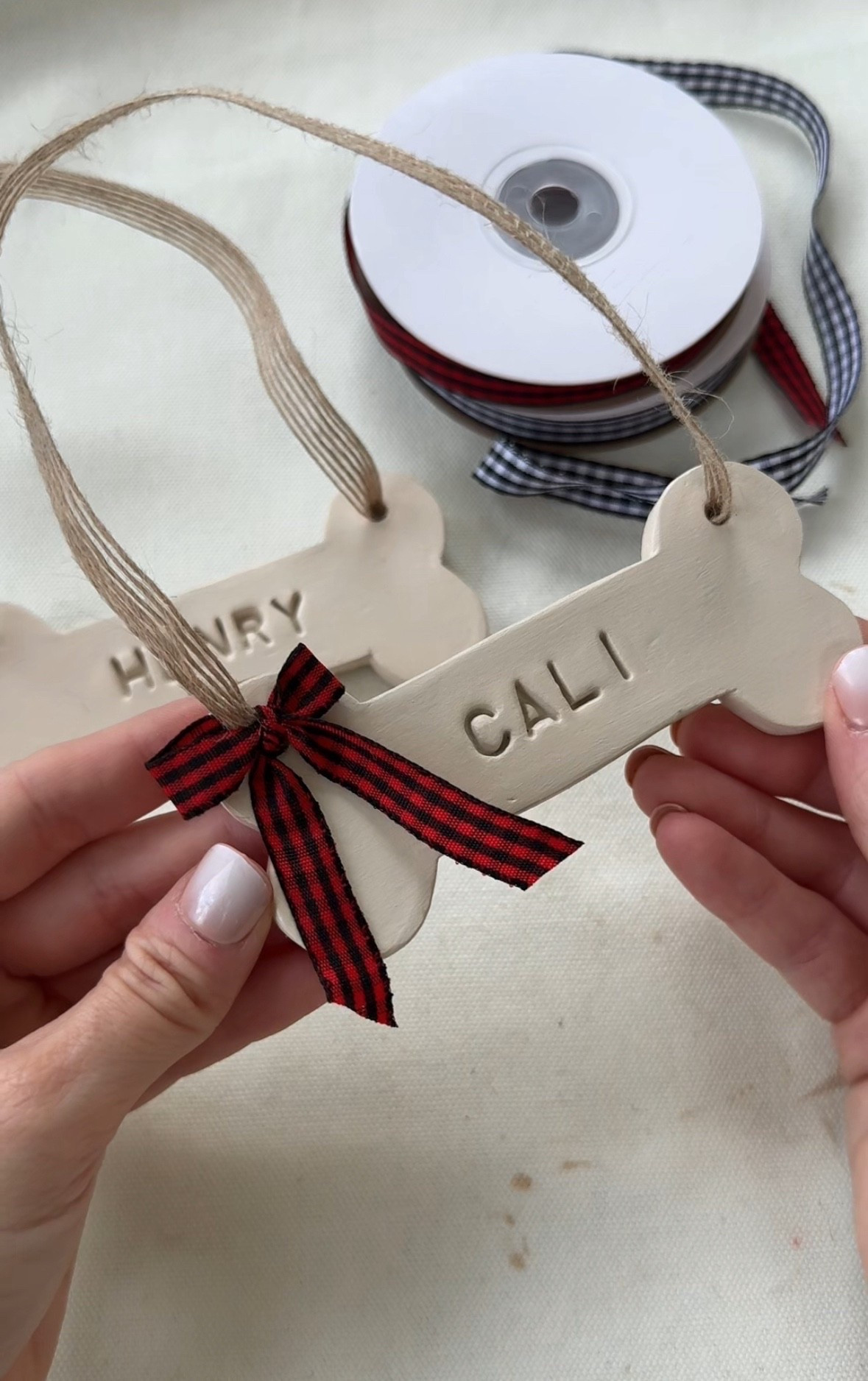Easy custom dog bone ornaments 🎄🐶🦴

I used letter stamps and a little fork trick I learned for making bows. Everything is linked 🤍

#diygifts #airdryclay #handmadegifts #dogsofinstagram #christmas #christmasgiftideas #crafting Amazon, decor

#LTKSeasonal #LTKGiftGuide #LTKHoliday