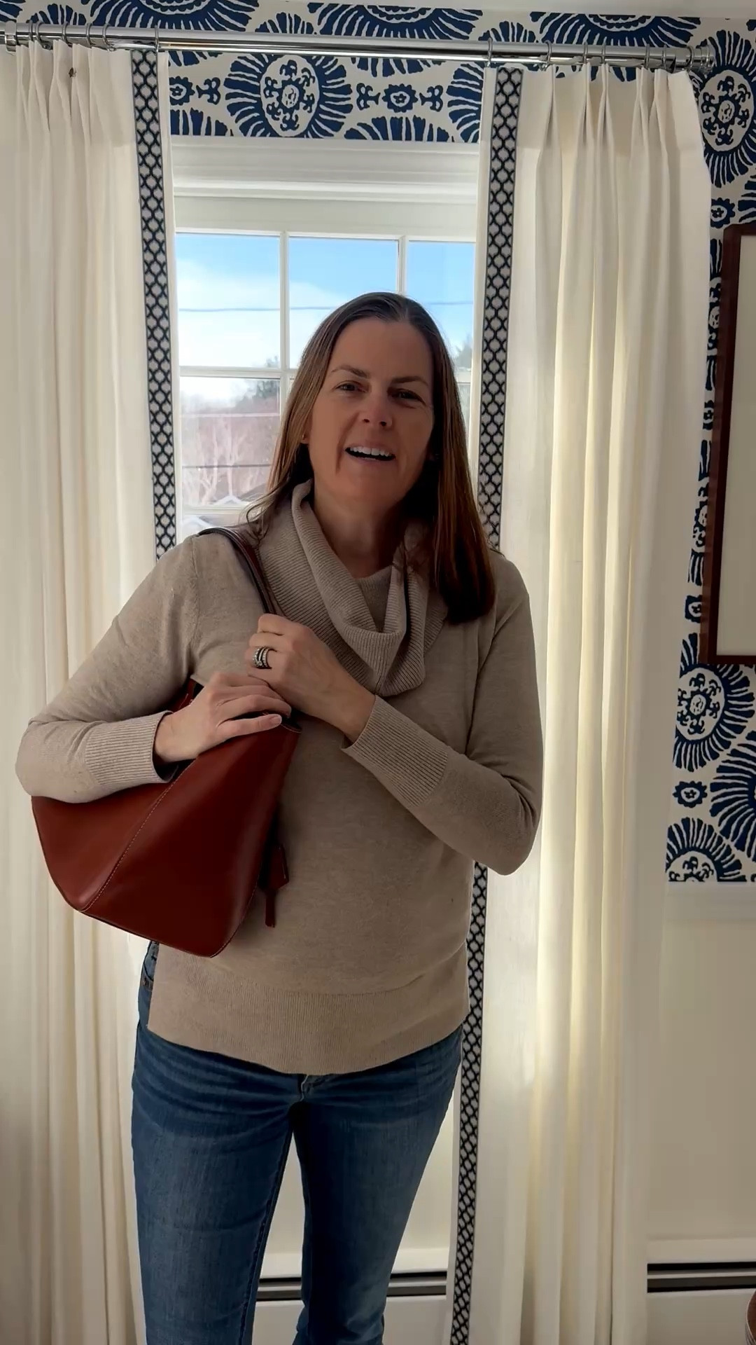 Loving this bag!❤️ it’s a great size and beautifully made! I love the stitching and the shoulder strap.

#LTKOver40 #LTKTravel