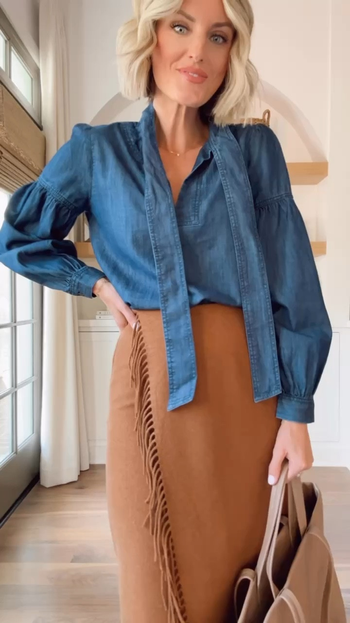 This top & skirt are on major sale! 👏🏼 Perfect outfit for work! Wearing XS/00!

Loverly Grey, fall outfit, fall workwear, Loft, chambray top, midi skirt 

#LTKWorkwear #LTKSeasonal #LTKSaleAlert