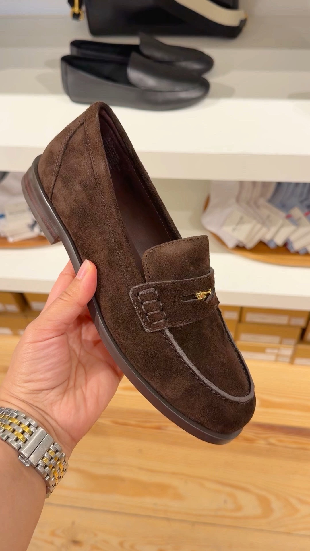 LTK x Madewell Sale! 20% off sitewide with code LTK20. Lots of new arrivals for fall like these rich chocolate brown suede penny loafers! Beautiful shoes for fall outfits and business casual workwear outfits.

#LTKxMadewell #LTKSaleAlert #LTKWorkwear