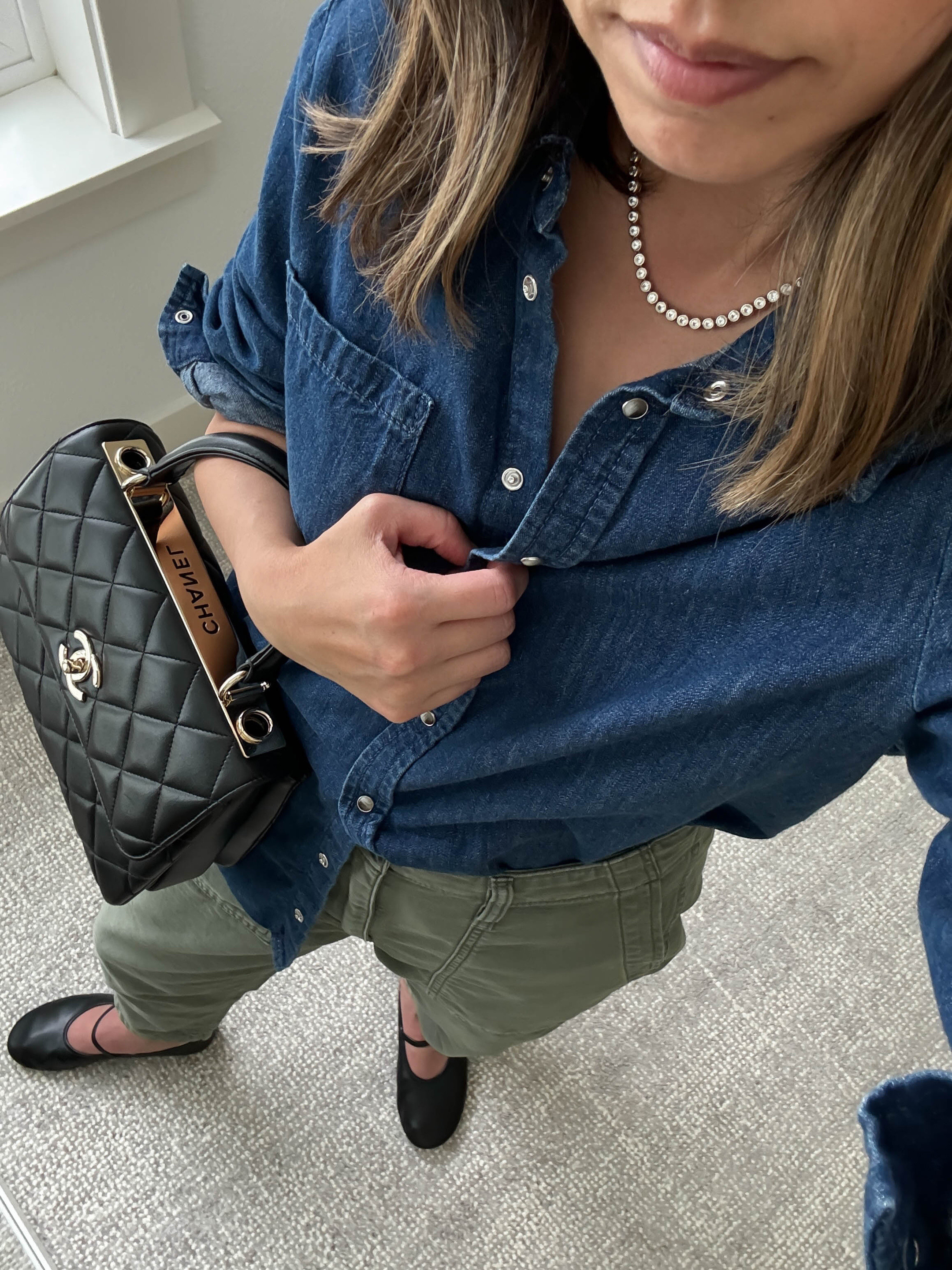 Thanksgiving outfit ideas. Fall outfits. Shirt is old Sezane, but linked a similar one that I also own and prefer. 

Sezane shirt 4 (linked similar)
Madewell pants petite 24 (old) linked similar. 
Jeffrey Campbell flats 5.5
Chanel Trendy cc small
Dorsey James Bezel necklace (linked similar)


#LTKShoeCrush #LTKHoliday #LTKSeasonal