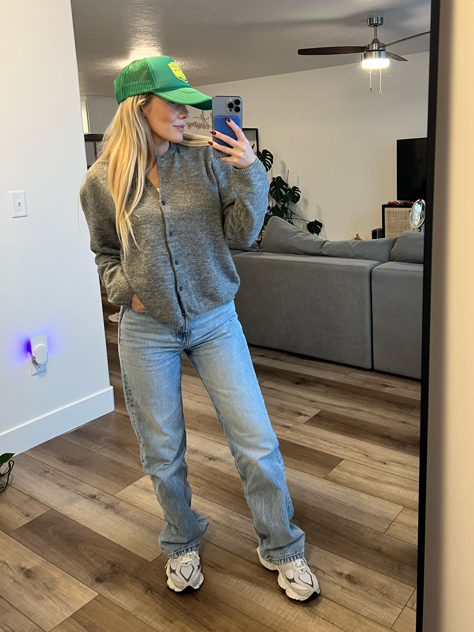 Jeans are Zara!

#LTKWorkwear #LTKFindsUnder100 #LTKShoeCrush