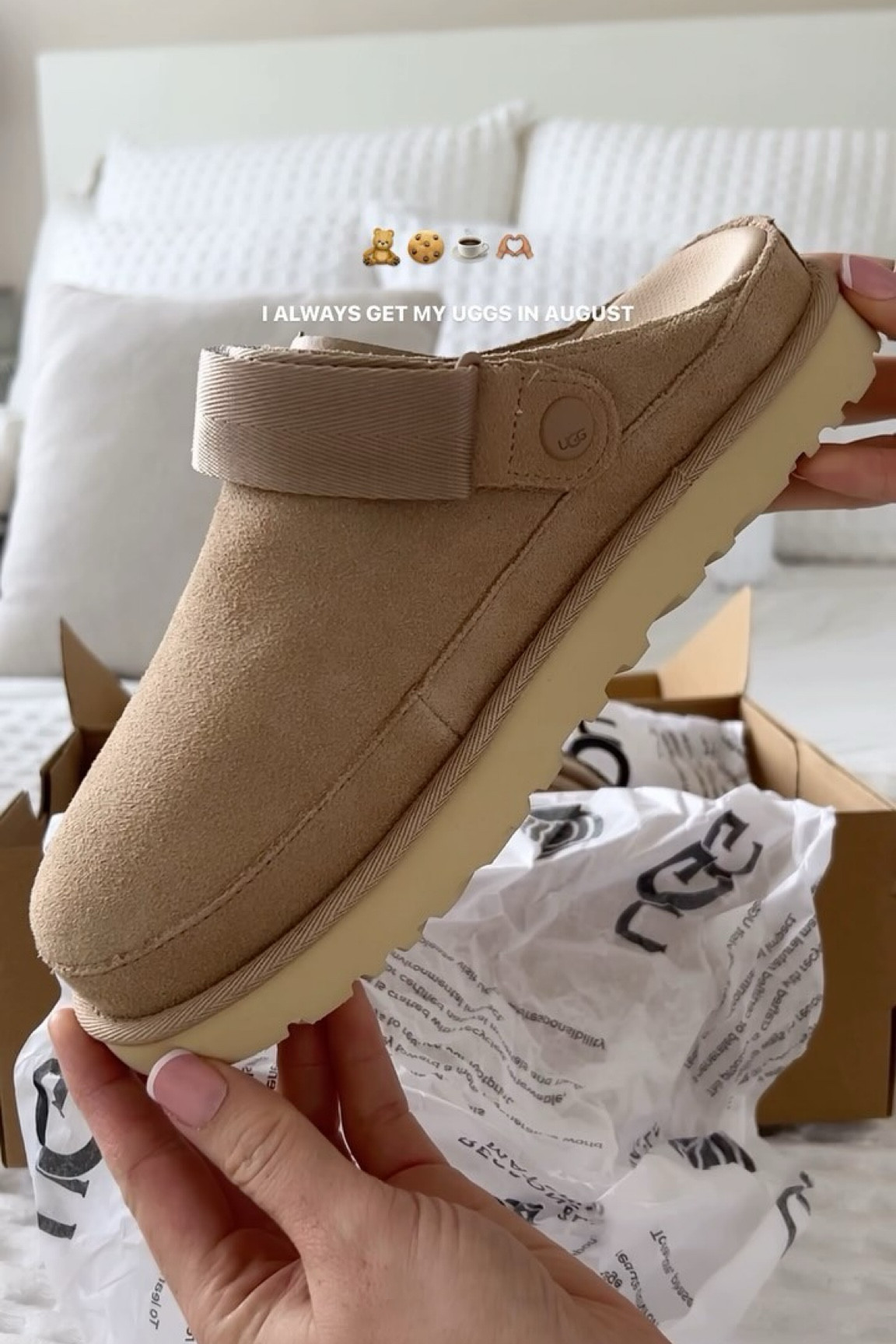 After the last few years with UGGs making a HUGE comeback I have started buying mine in August because they sell out for the whole season. 

I’ll have these linked on my LTK and in my August highlight. 

These are super comfy, I tried them on straight away and just know I’m gonna be wearing them all season. 🍁

#uggclogs #ugglife #practicalmumstyle #mumlife #mumfashion #capsulewardrobe