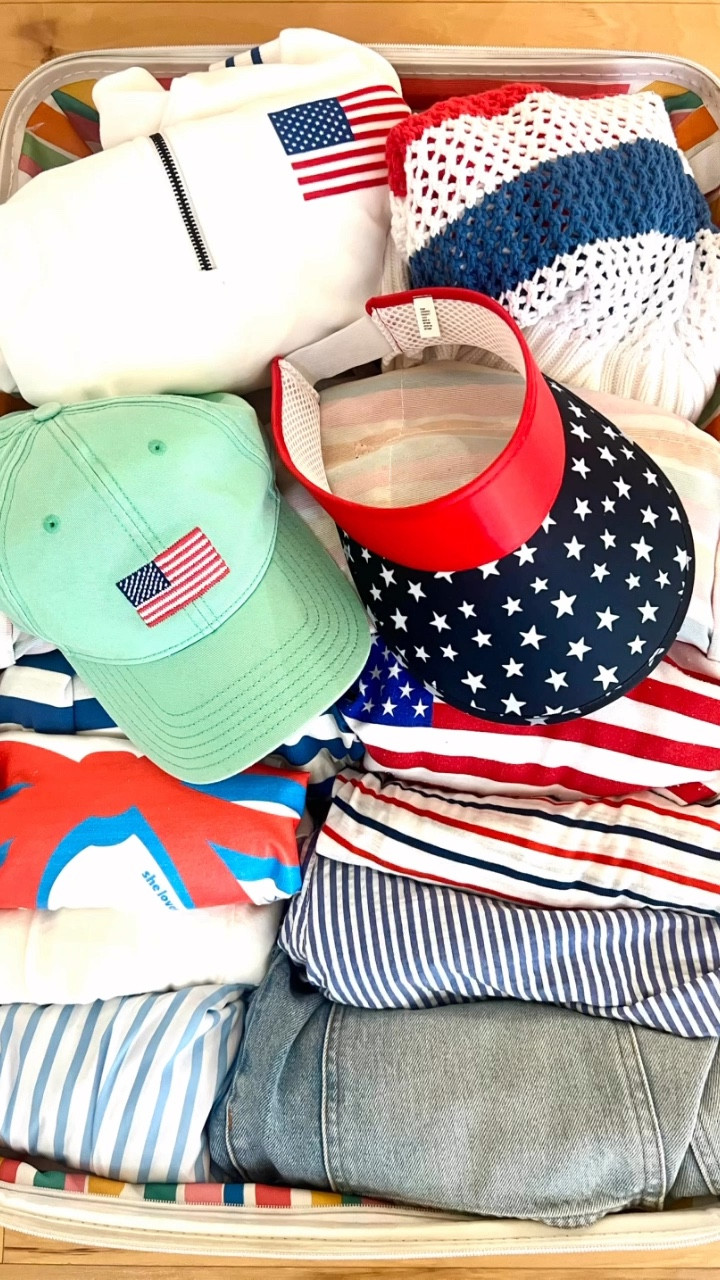 PALETTE, LATELY 💫💖❤️🩵💙
… intentionally finding myself in a lot of prep, pink and patriotic lately! 

(Well, the patriotic was intentional but didn’t realize I had pink & prepped it so much in the moment!)

Linked everything new or still available here - bow tee is The Sunny La La!



#LTKItBag #LTKSeasonal #LTKShoeCrush