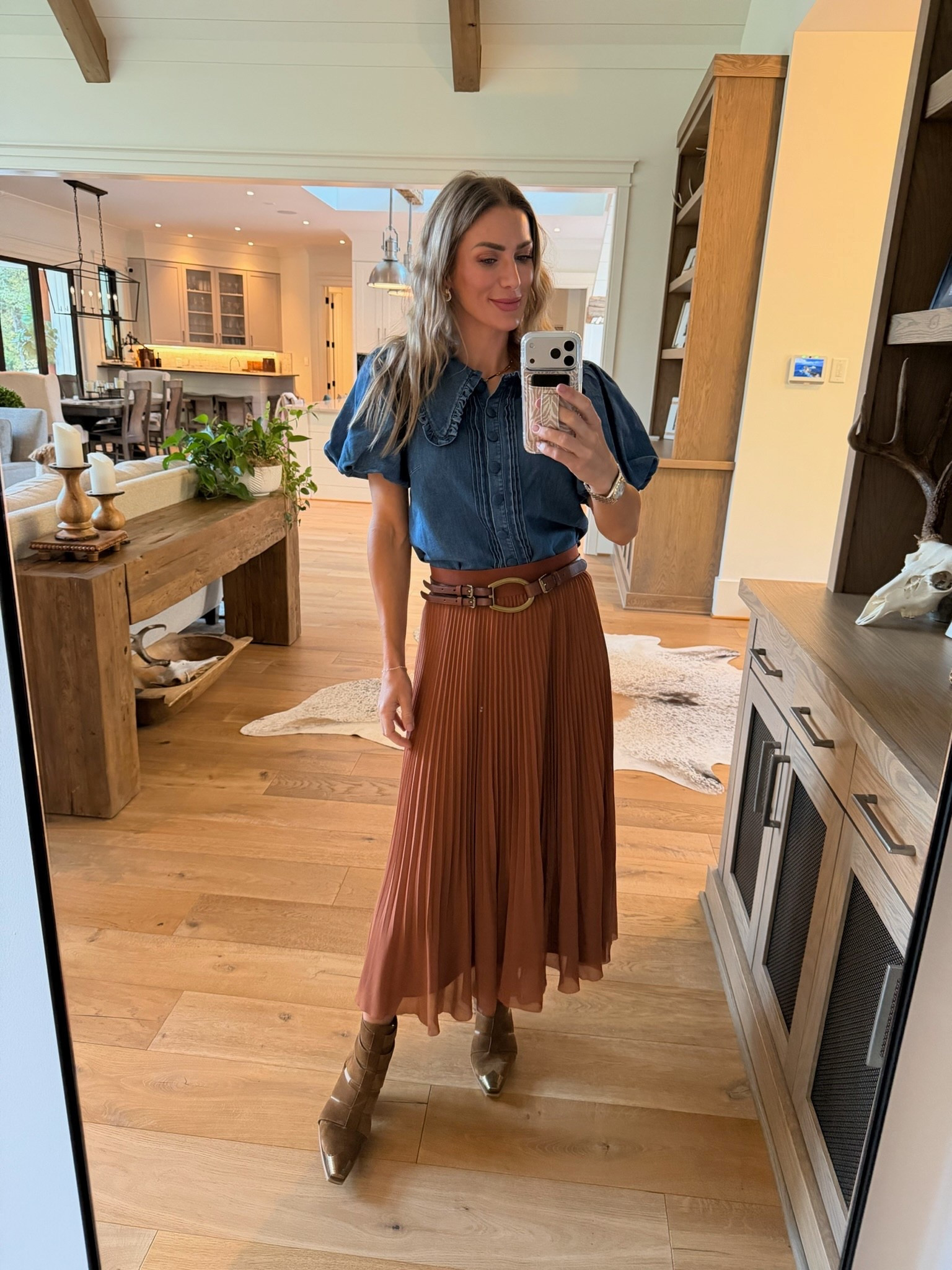 Headed to the kids’ school for grandparents day! Wearing my mom’s belt 🥹

Walli code: EVA10