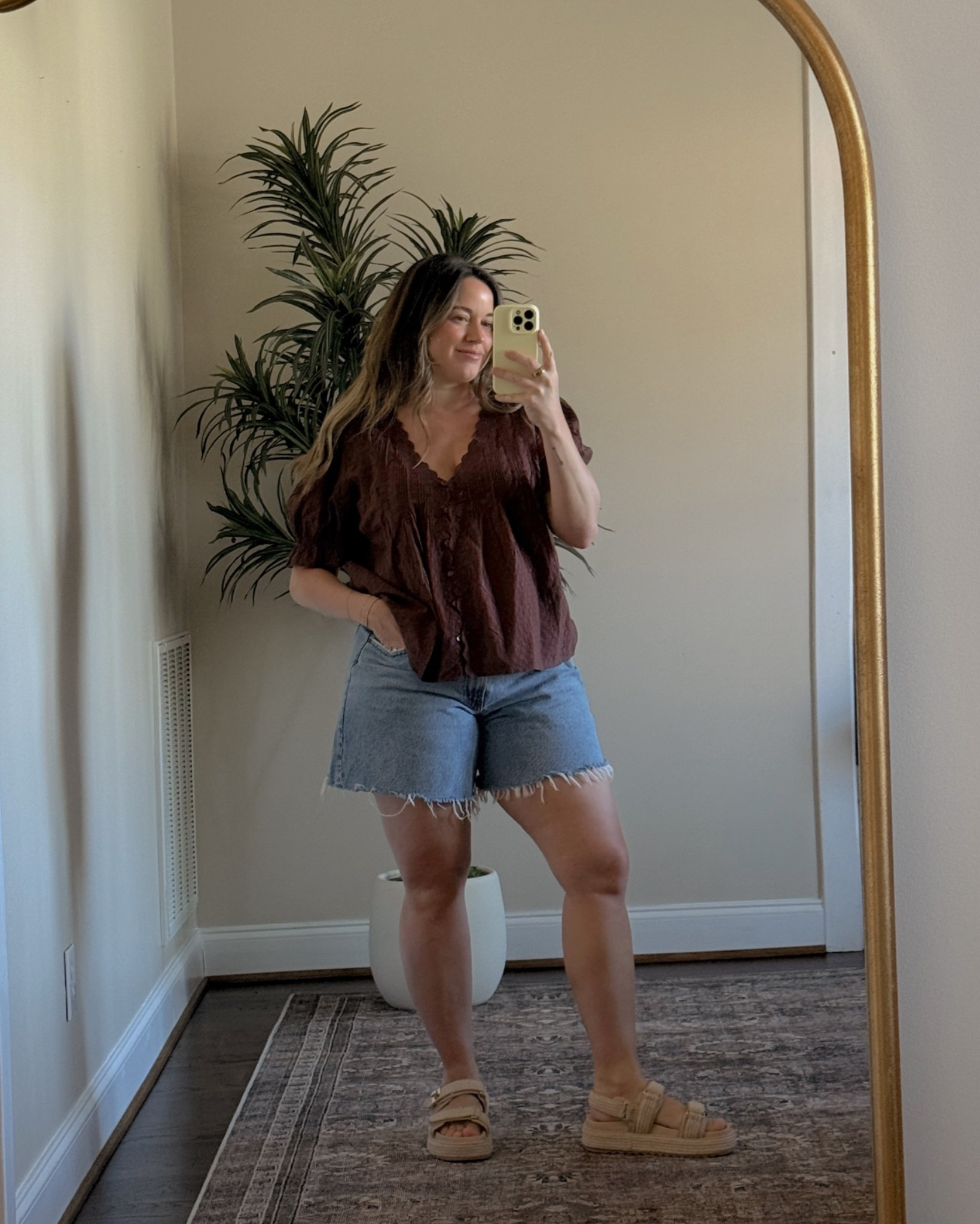 Top - L
Shorts - 31, curve love fit

#LTKootd #LTKSeasonal #LTKMidsize