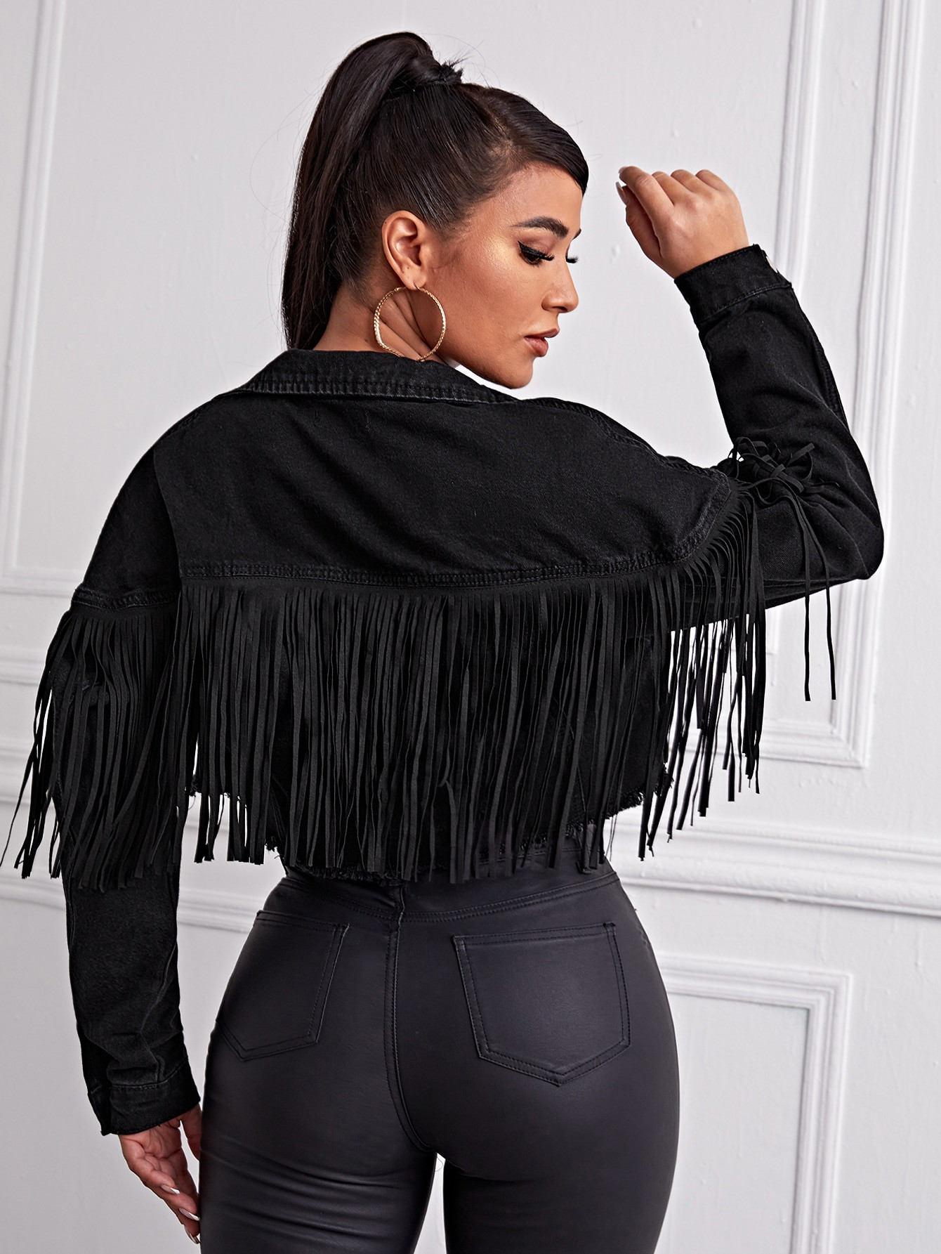 Drop Shoulder Fringe Trim Crop Denim Jacket | SHEIN