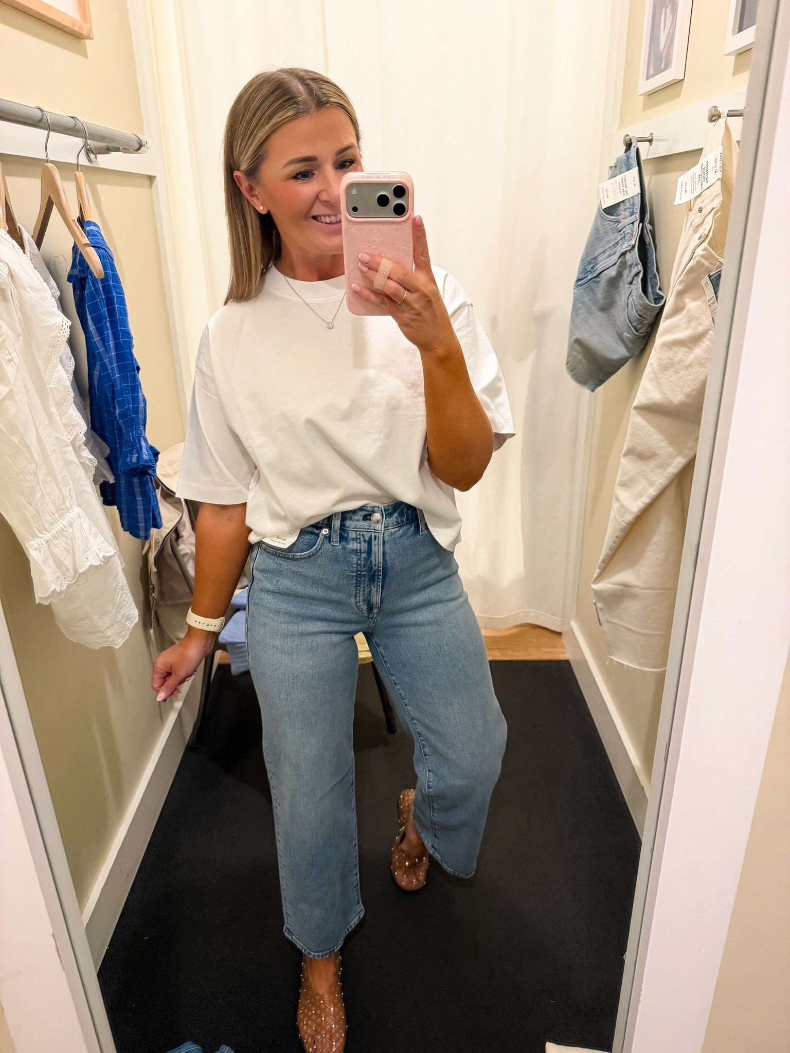 Love these @Madewell jeans! They will transition perfectly into fall with your favorite loafers or ballet flats

#LTKxMadewell #LTKSaleAlert #LTKOver40