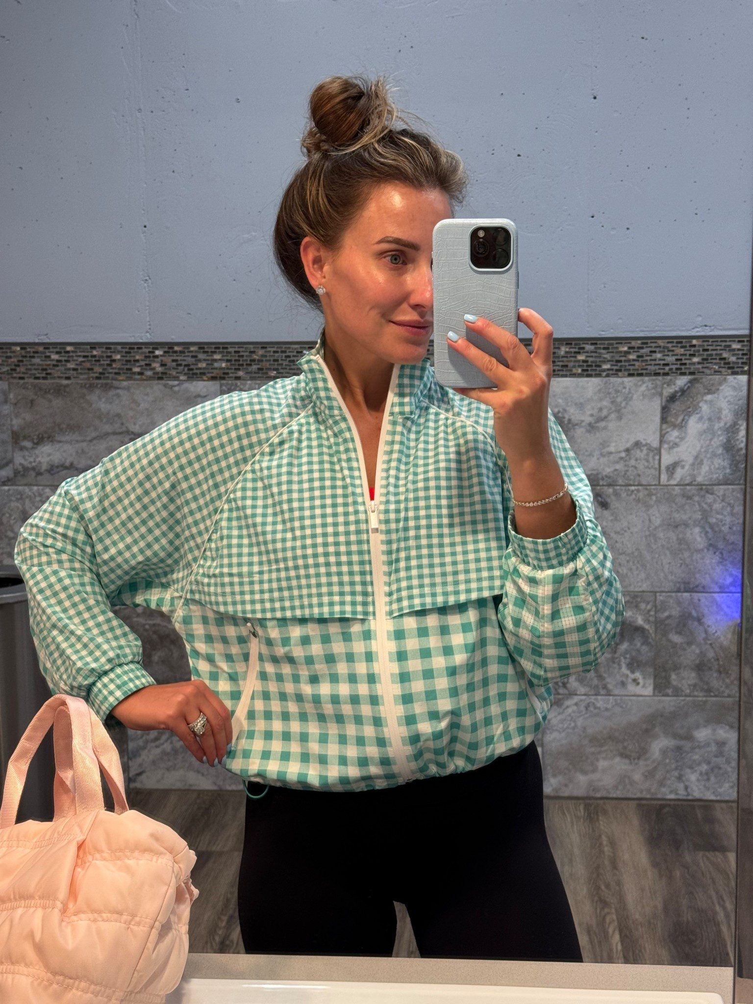 The cutest winter➡️ spring transitional jacket! Throw on and go! Wearing a size small for reference. 

#target 
#jacket
#spring
#springoutfit
#springbreak 