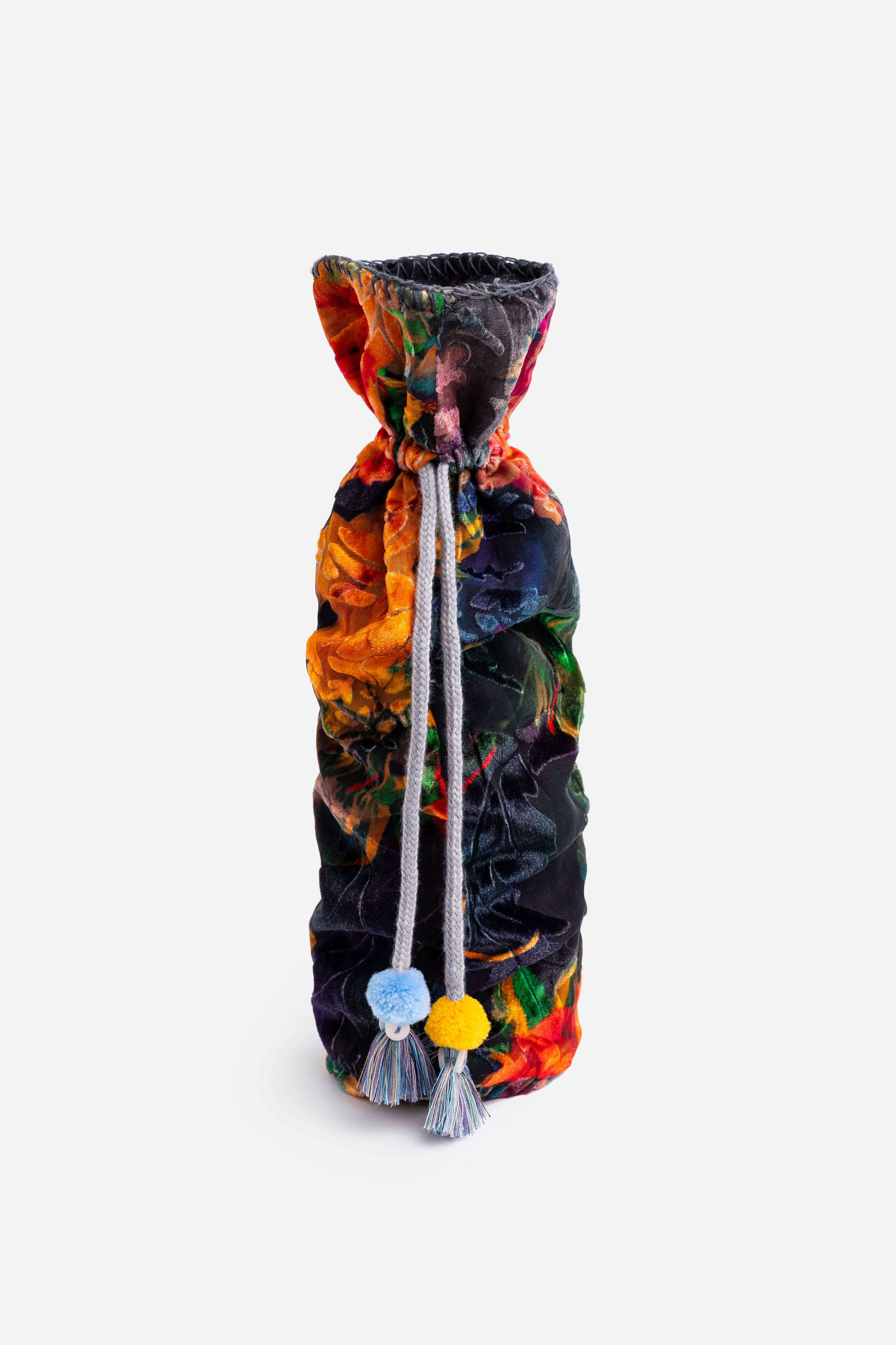 CATALINA VELVET HOLIDAY WINE TOTE
                                
                              ... | Johnny Was