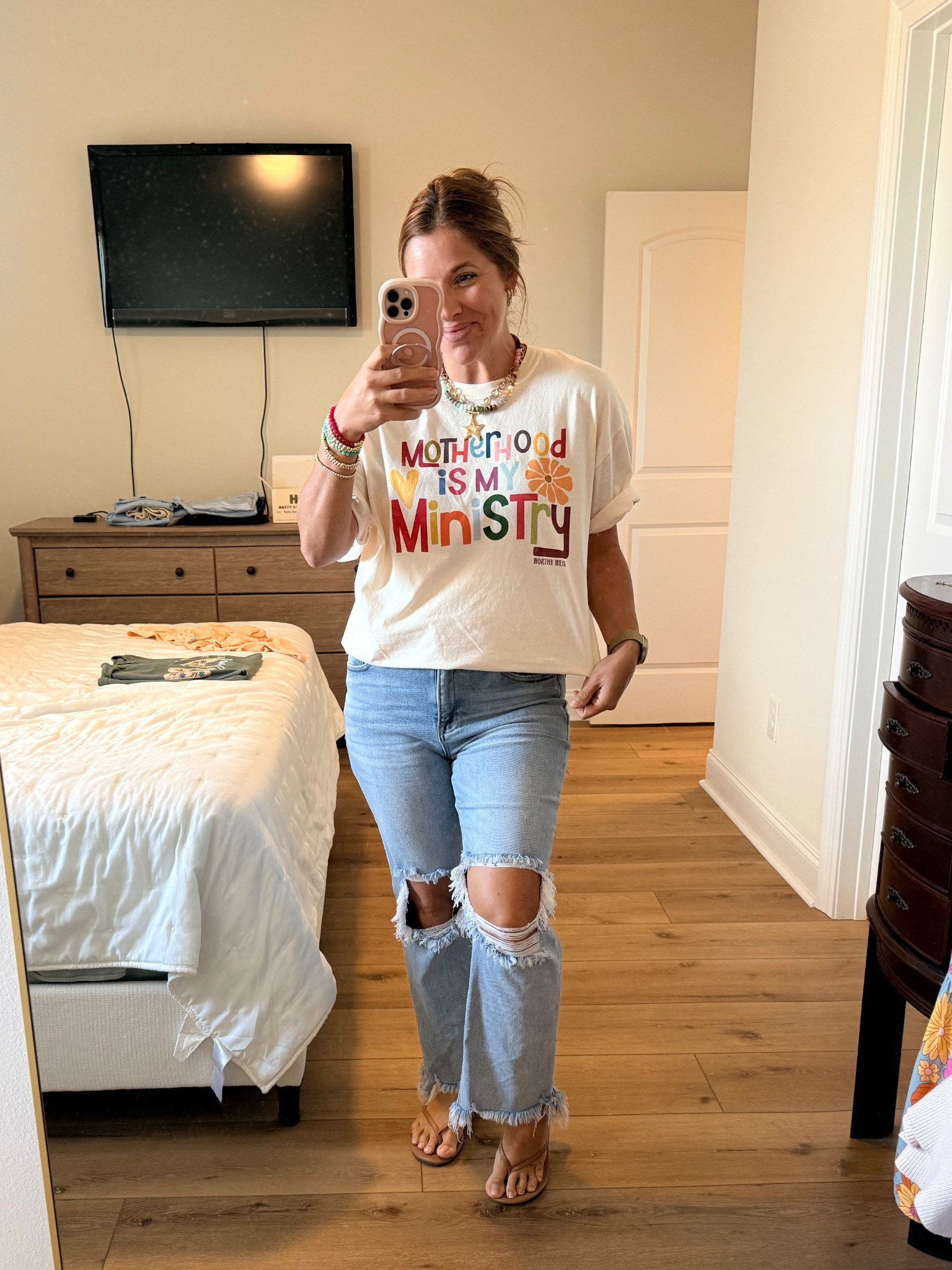 Motherhood is our ministry, mamas! LOVEEE this new graphic tshirt! 

Use code DANIELLE for 30% off of your entire purchase

Sized up 2 for an oversized fit
Wearing an XL

#LTKmomlife #LTKootd #LTKSaleAlert