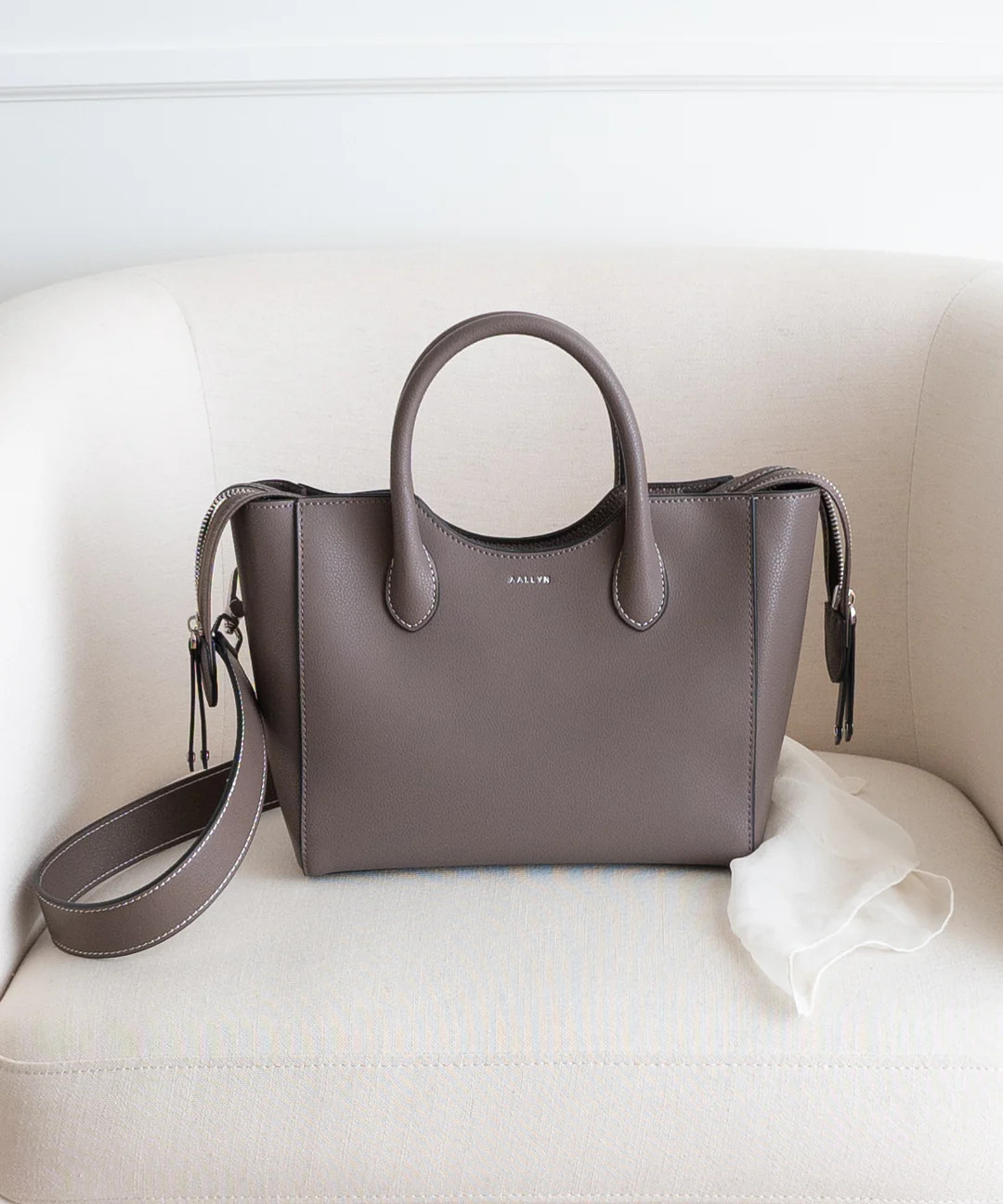 Lilly Satchel | AALLYN