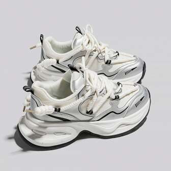 Een paar sportieve damessneakers met veters, zilverkleurig metallic, trendy casual dikke schoenen | SHEIN