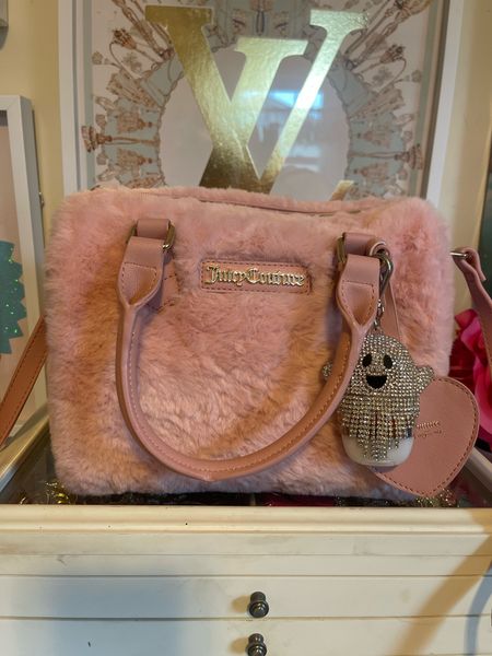 Pack my purse with me! 😍

#LTKfindsunder50 #LTKbeauty #LTKitbag