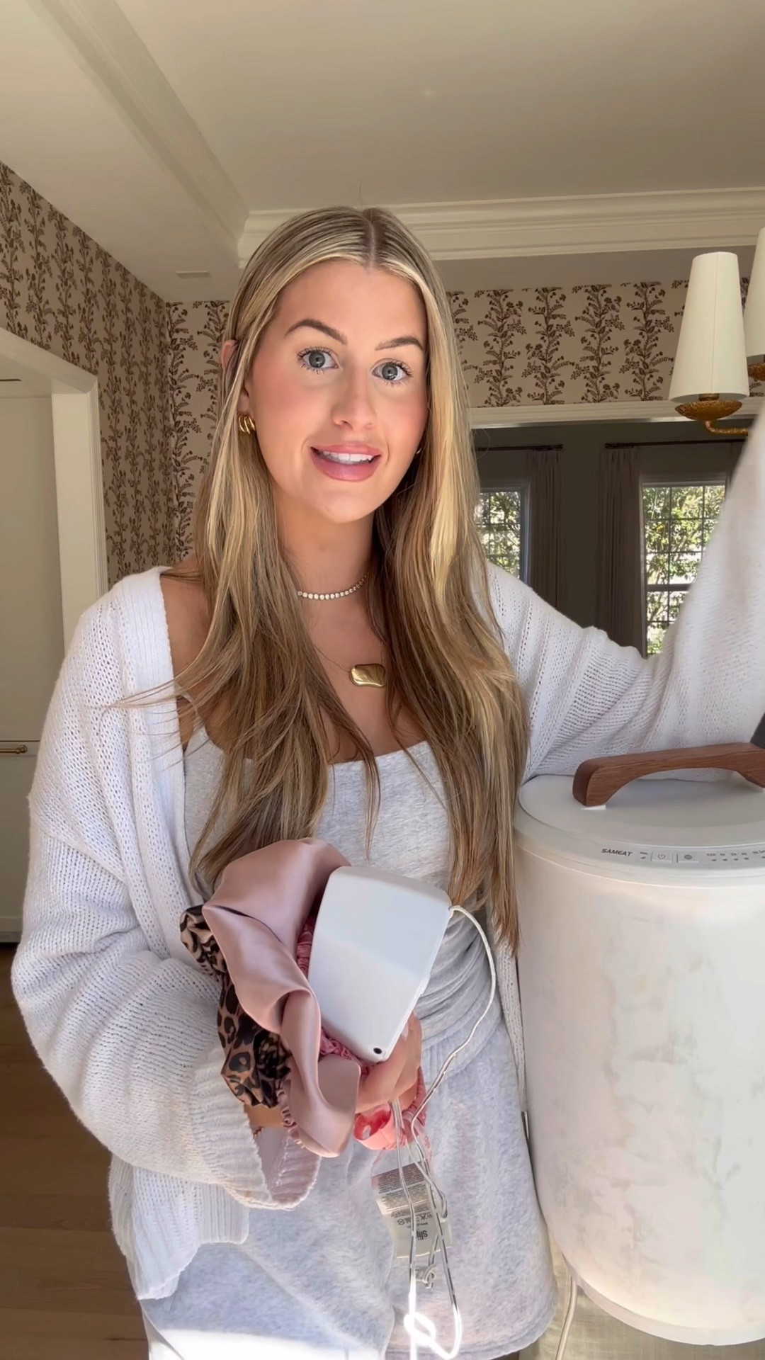 my top Amazon must haves that I use every single day!! 👏🏼🤍🏠







cozy night must haves, cozy night essentials, cozy night at home, cozy evening routine, cozy home essentials, cozy home finds, cozy Amazon finds, Amazon cozy finds, fall night essentials, fall cozy essentials, cozy fall night, cozy fall home, fall home finds, autumn night routine, self care night at home, relaxing night routine, cozy bedroom essentials, cozy living room ideas, fall favorites, cozy lifestyle, homebody essentials, cozy girl aesthetic, cozy season essentials, things to make your home cozy, Amazon home finds
Amazon Prime Big Deal Days 2026, Prime Day cozy finds, Prime Day home deals, Amazon Prime Day finds, Prime Day must haves