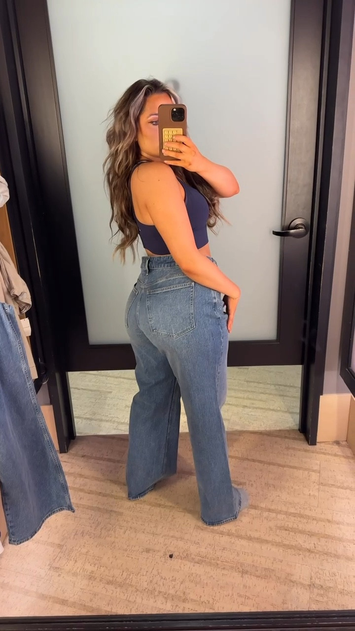 @abercrombie Abercrombie From jeans to trousers and more! I’m a size medium in tops, US10 regular in pants (usually curve love and I’m 5’4 for reference)

Comment SHOP below to receive a DM with the link to this post on my LTK ⬇ https://liketk.it/5PEiB #ltkmidsize #ltksalealert #ltkootd

Comment SHOP below to receive a DM with the link to this post on my LTK ⬇ https://liketk.it/5QWkD #ltkdayinmylife #ltkootd #ltkmidsize

#LTKSpringSale #LTKMidsize #LTKTravel