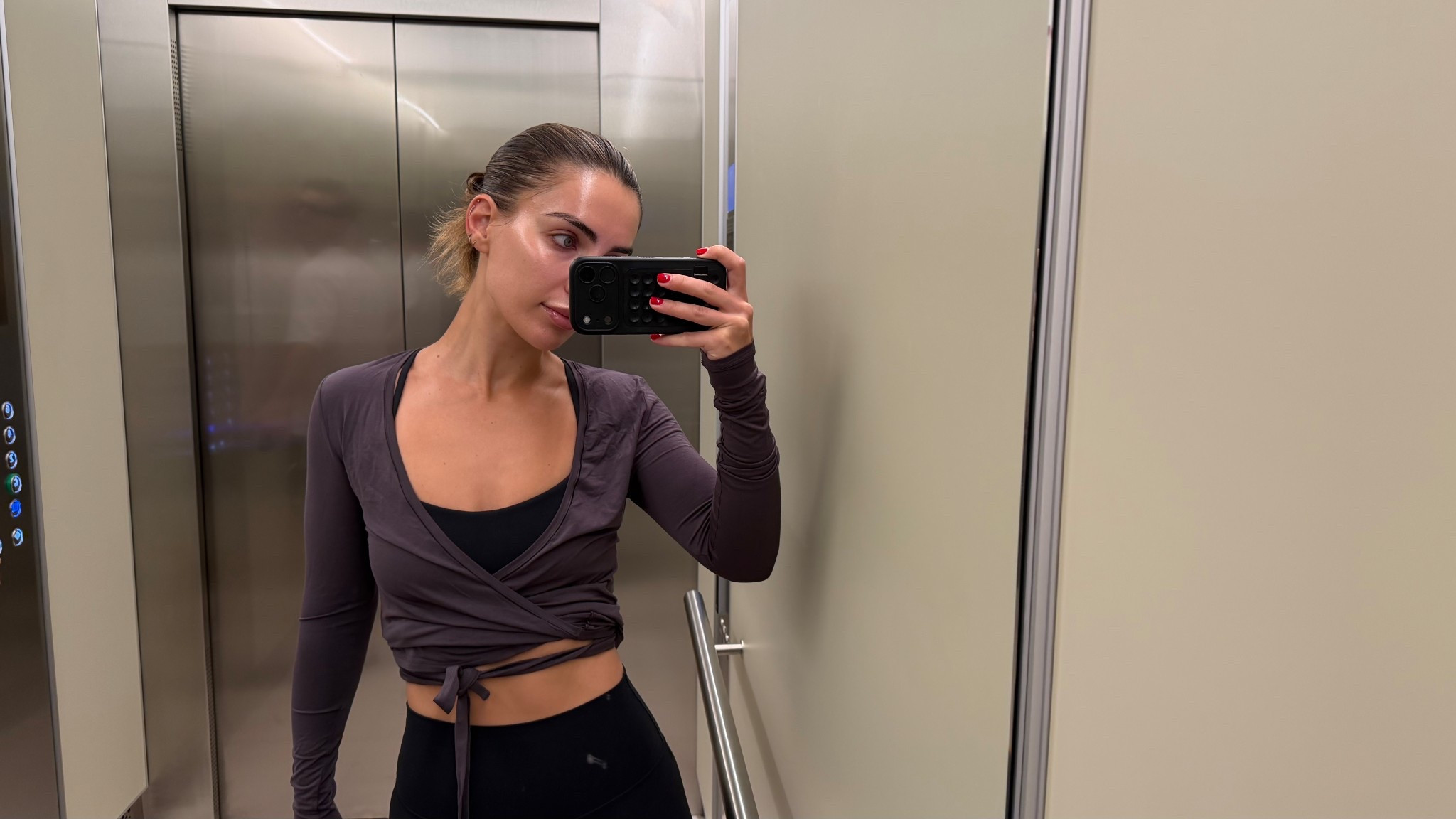 Size 4 in Lulu crop and size small in the wrap for ref! Size 4 in leggings 

#LTKActive #LTKgrwm #LTKootd