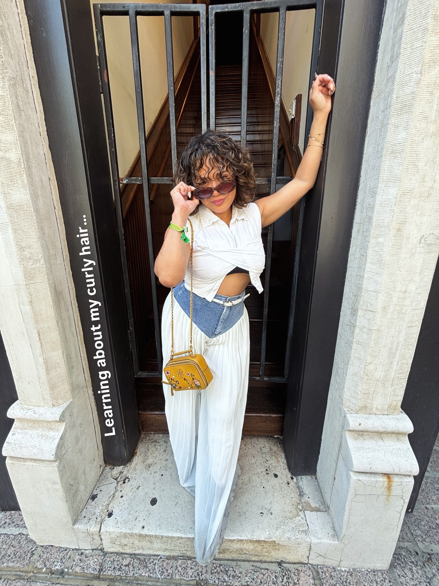 I feel prettiest with my curls 🥰 and I recently changed my curly hair routine. Let me know in the comments if you want me to share the product deets! 

#SXSW #curlyhair #curls #bob #shorthair