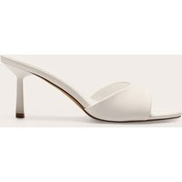 Wide Fit White Pu Round Toe Mid Heeled Mules | PrettyLittleThing IE