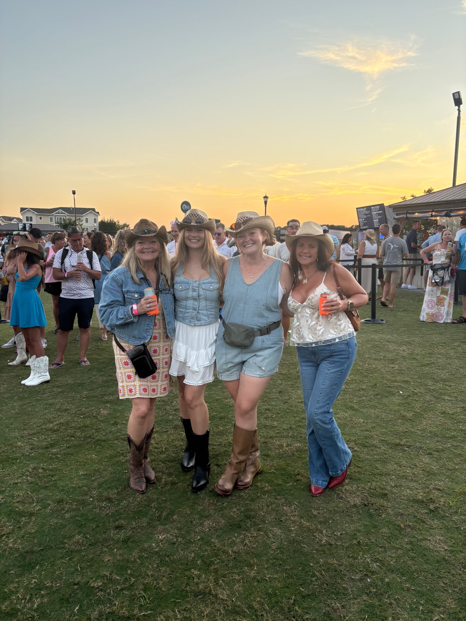 These shortalls will be my go to for concerts the rest of the summer and fall!