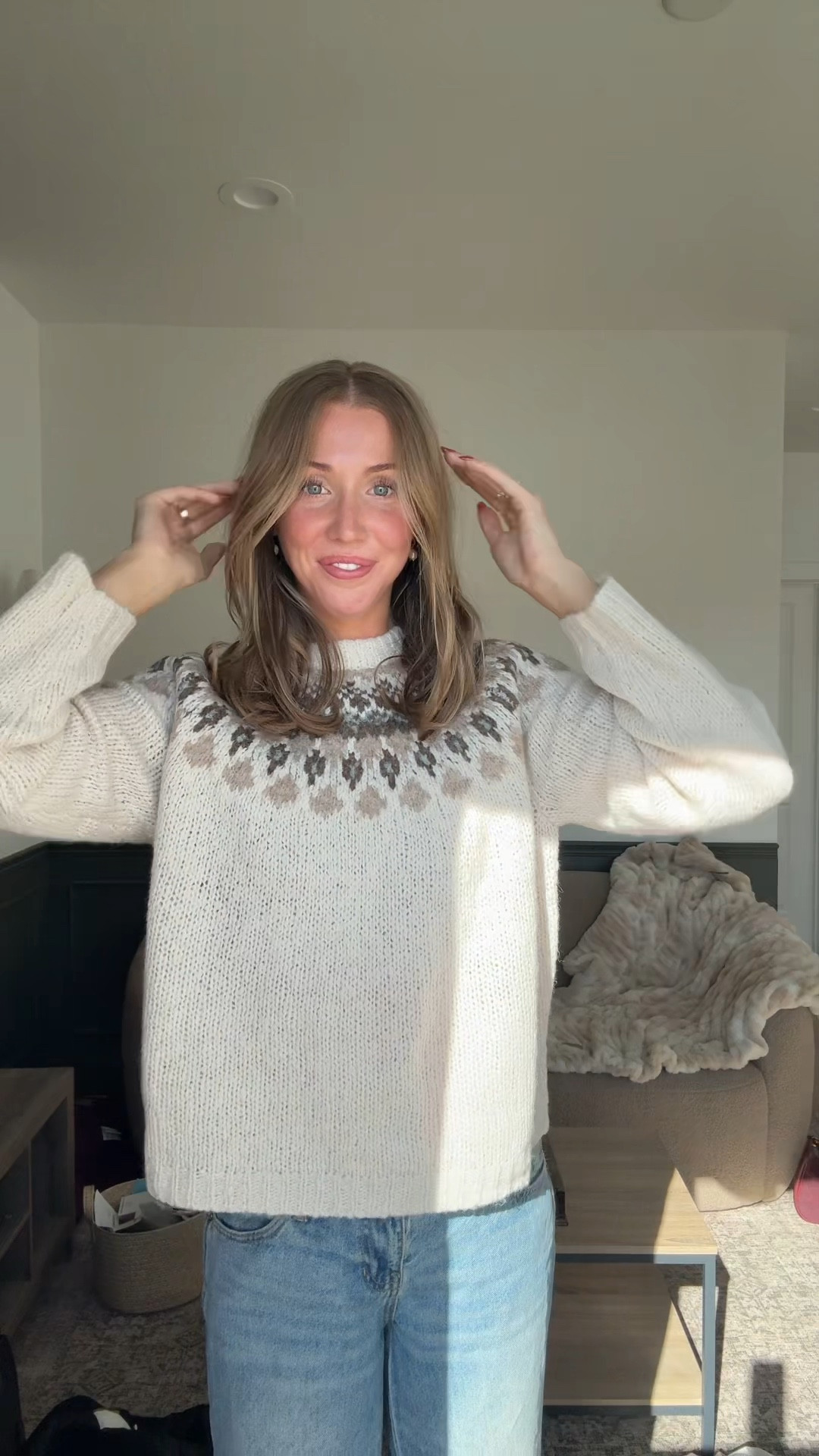 The cutest coziest winter sweater 🧸 wearing a size small! Use code ‘LINDSEYHARPER’ to save :) 

#LTKFindsUnder100 #LTKHoliday #LTKSeasonal