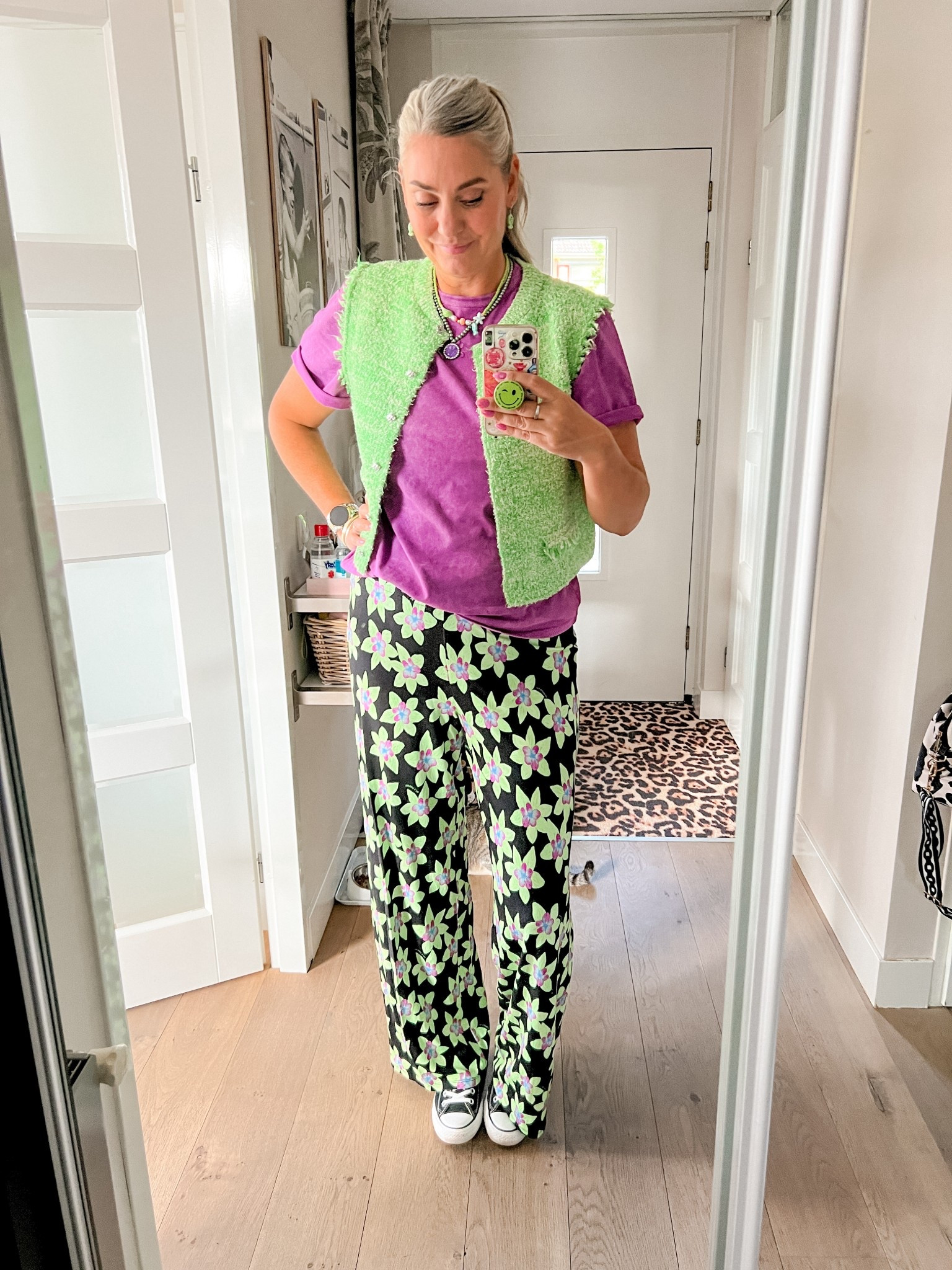 Ootd - Wednesday. Harper and Yve floral pants paired with a purple t-shirt (Shoeby) and a lime green bouclé vest. Black Converse all stars and bead necklaces. 



#LTKeurope #LTKsummer #LTKmidsize