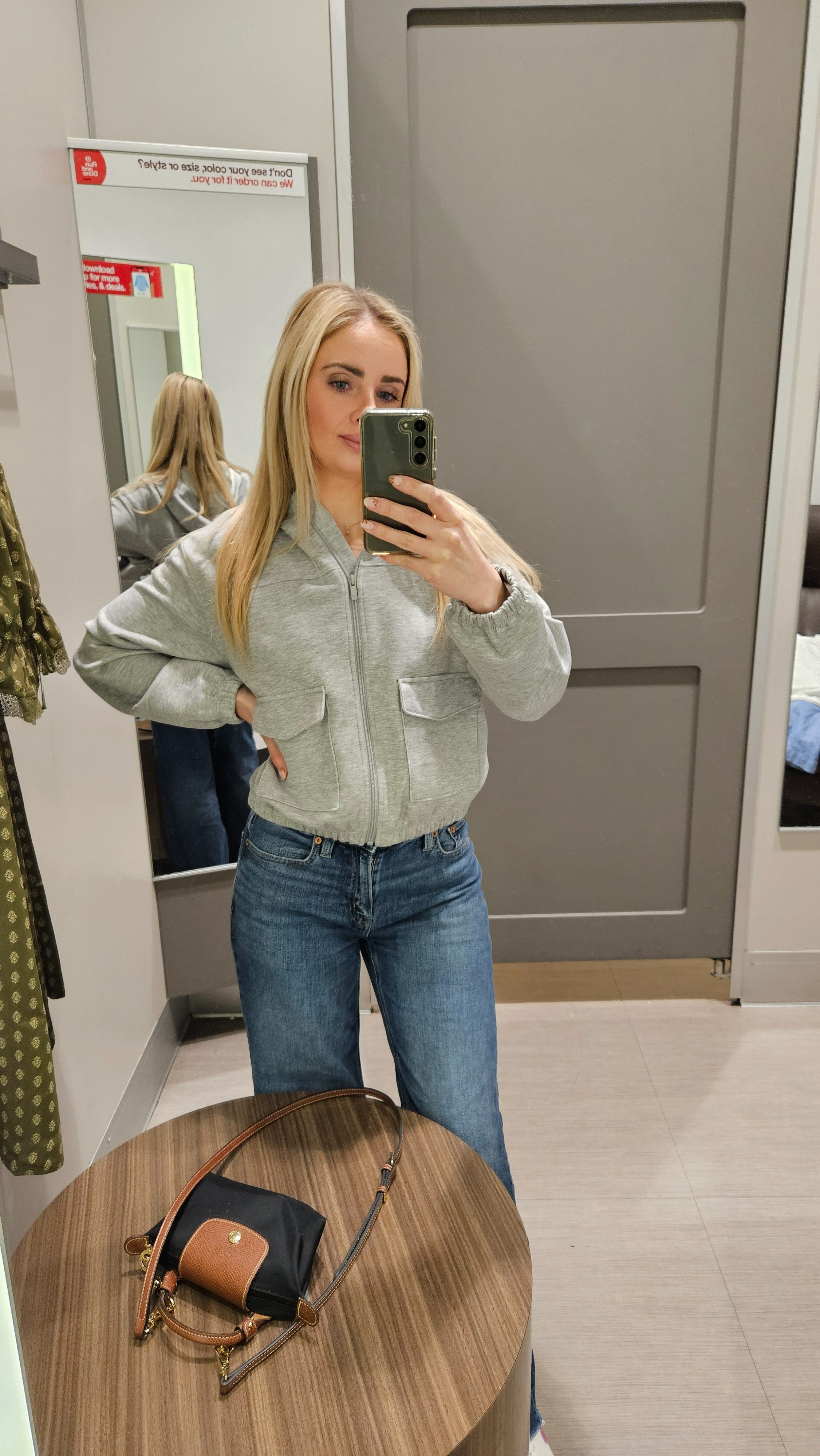 Omg this zip up is everythingggg so comfy and the best fit. Wearing size XS. Target find!

#LTKgrwm #LTKootd #LTKActive