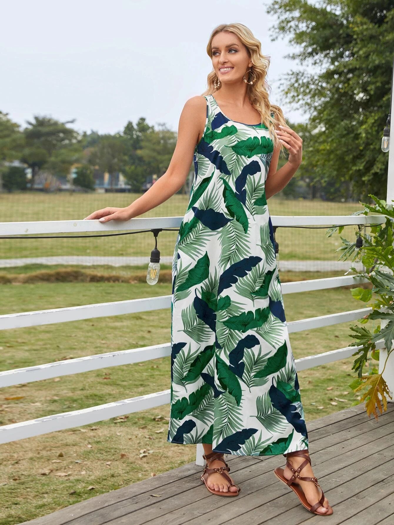 EMERY ROSE Tropical Print Slant Pocket Tank Dress SKU: sw2112313038234376(100+ Reviews)Pocket$12.... | SHEIN