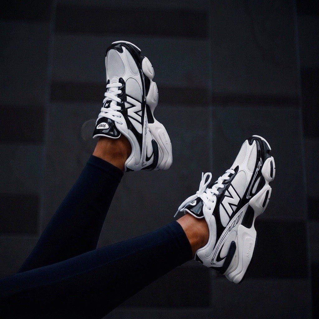 The New Balance 9060R is the perfect mix of sporty and trendy, with a chunky silhouette that instantly makes any outfit look effortlessly cool. They run a little big, so go down a ½ size for the best fit, and they’re incredibly comfortable for all day wear from running errands to weekend coffee dates. 🖤