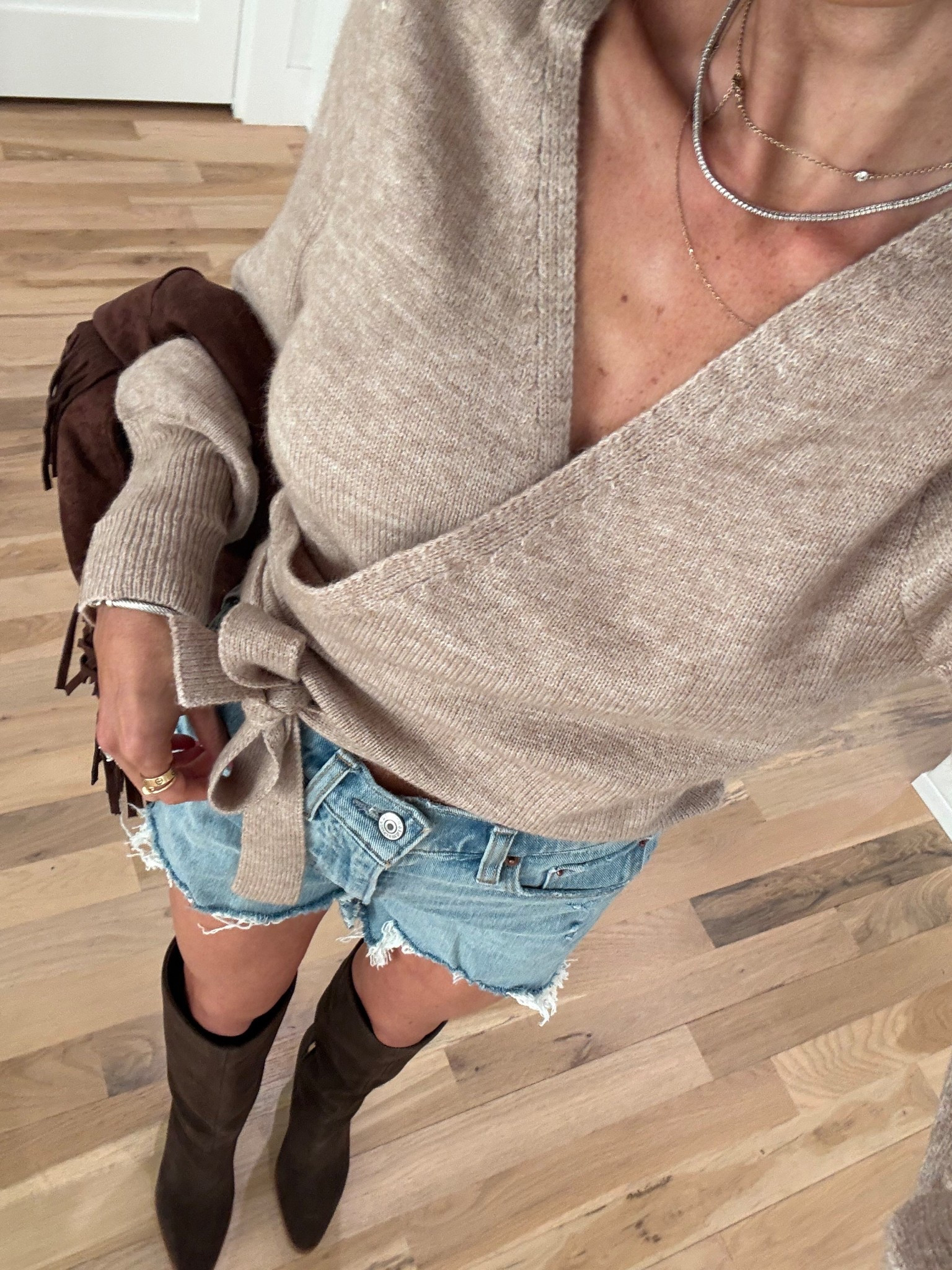 Amazing spring wrap sweater smallest size great did the office too 

#LTKPetite #LTKSeasonal