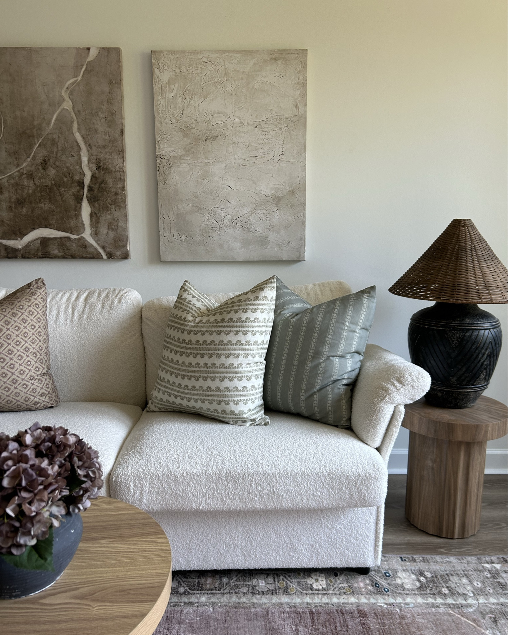 Refresh with Woven Nook! The best inserts + covers in the prettiest designs. 

Pillow details (L to R):
Noa 22”
Arlo 22”
Sutton 22”



#LTKSaleAlert #LTKHome #LTKFindsUnder50