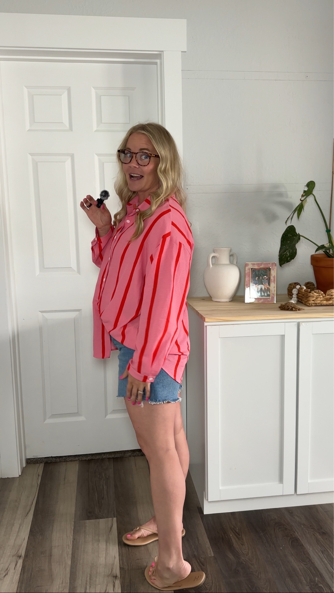 Dopamine dressing is my new favorite style! Paired with the viral Abercrombie dad shorts and it’s a match made in heaven!
Wearing a size 29 short
Medium shirt

I am 5”3’ 
150lbs
*top from TikTok shop

#LTKootd #LTKOver40