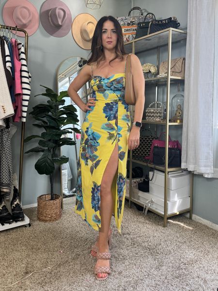 This dress is so beautiful and flattering. Perfect for a wedding guest dress! 

Wedding guest dress, spring outfit, spring outfit, resort wear, vacation outfit 

#LTKmidsize #LTKfindsunder100 #LTKstyletip