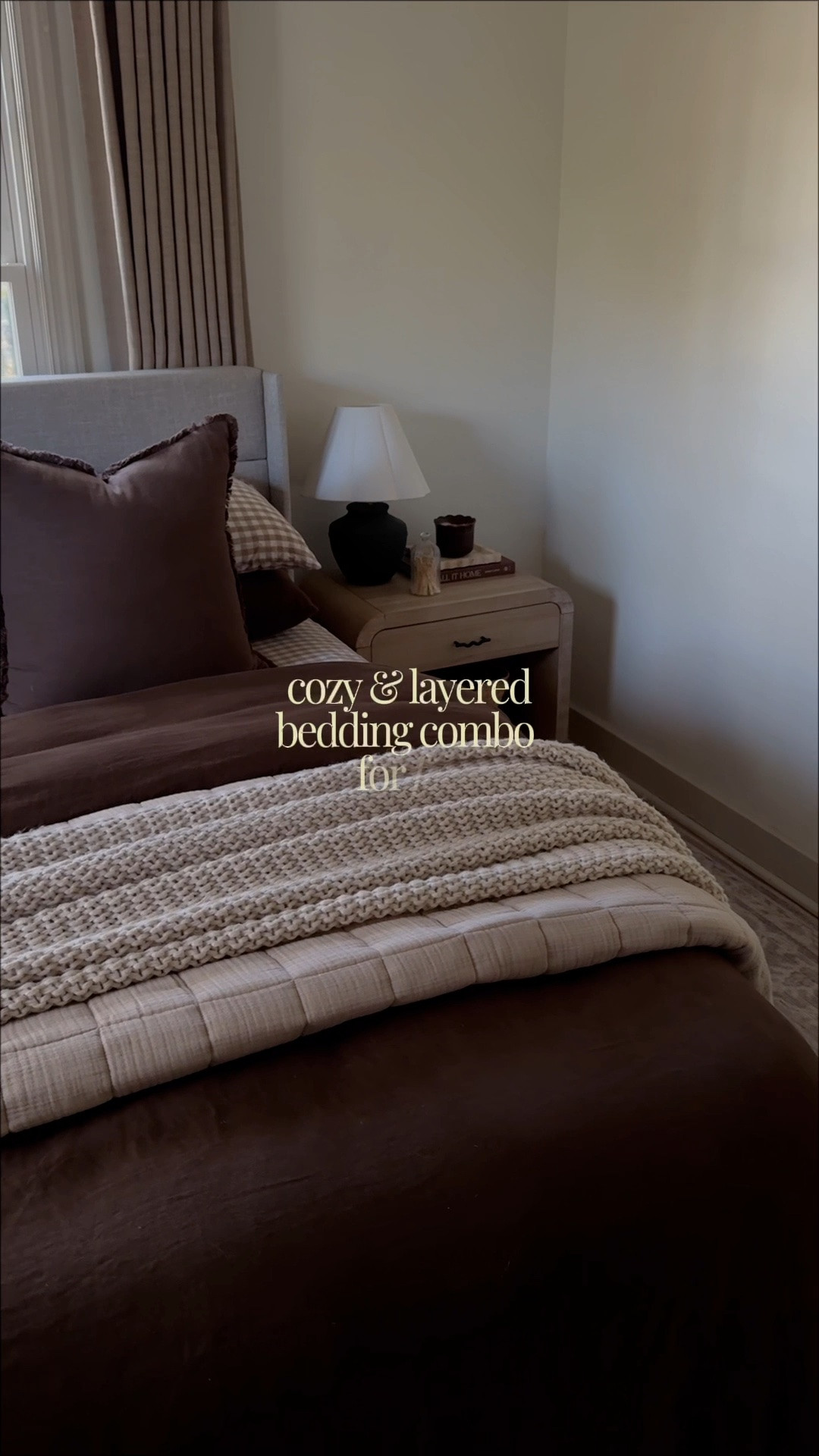 layered cozy bedding for fall! gingham & brown linen with layered quilts & blankets 🤎✨


Bedding, fall bedding, quince bedding, brown bedding