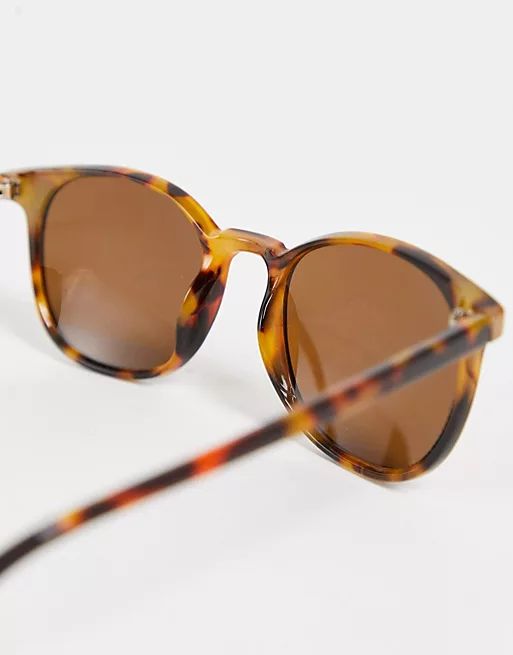 ASOS DESIGN recycled frame fine frame round sunglasses in dark crystal tort | ASOS (Global)
